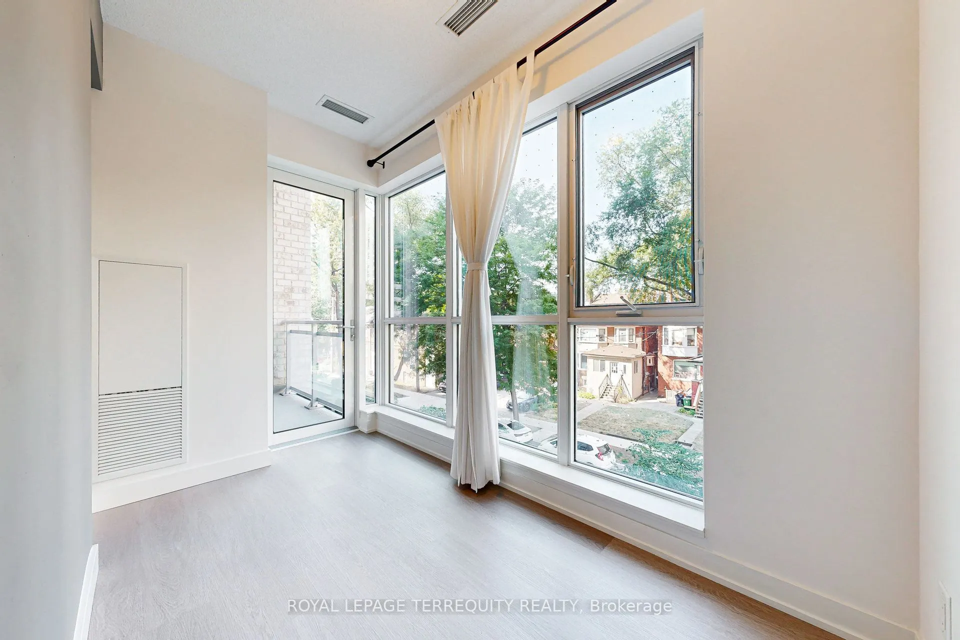 1830 Bloor Street W, #329