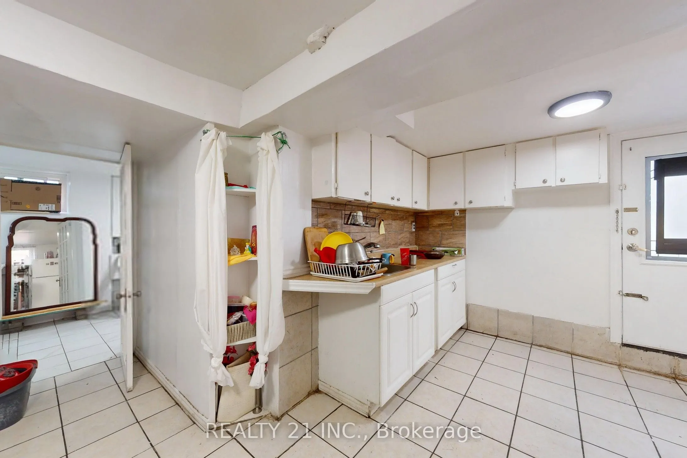 3131 Churchill Avenue