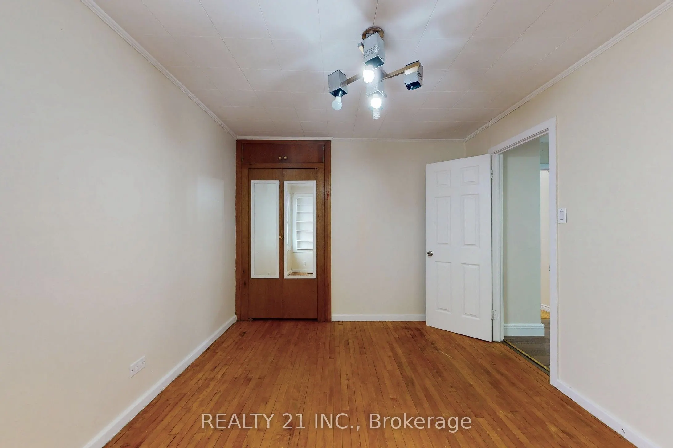 3131 Churchill Avenue