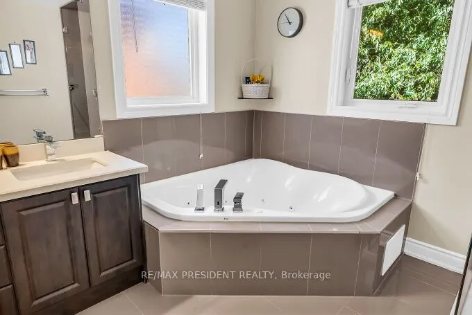 1466 Willowvale Gardens