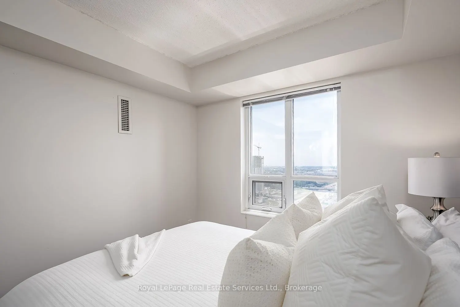 2 Eva Road, #2027