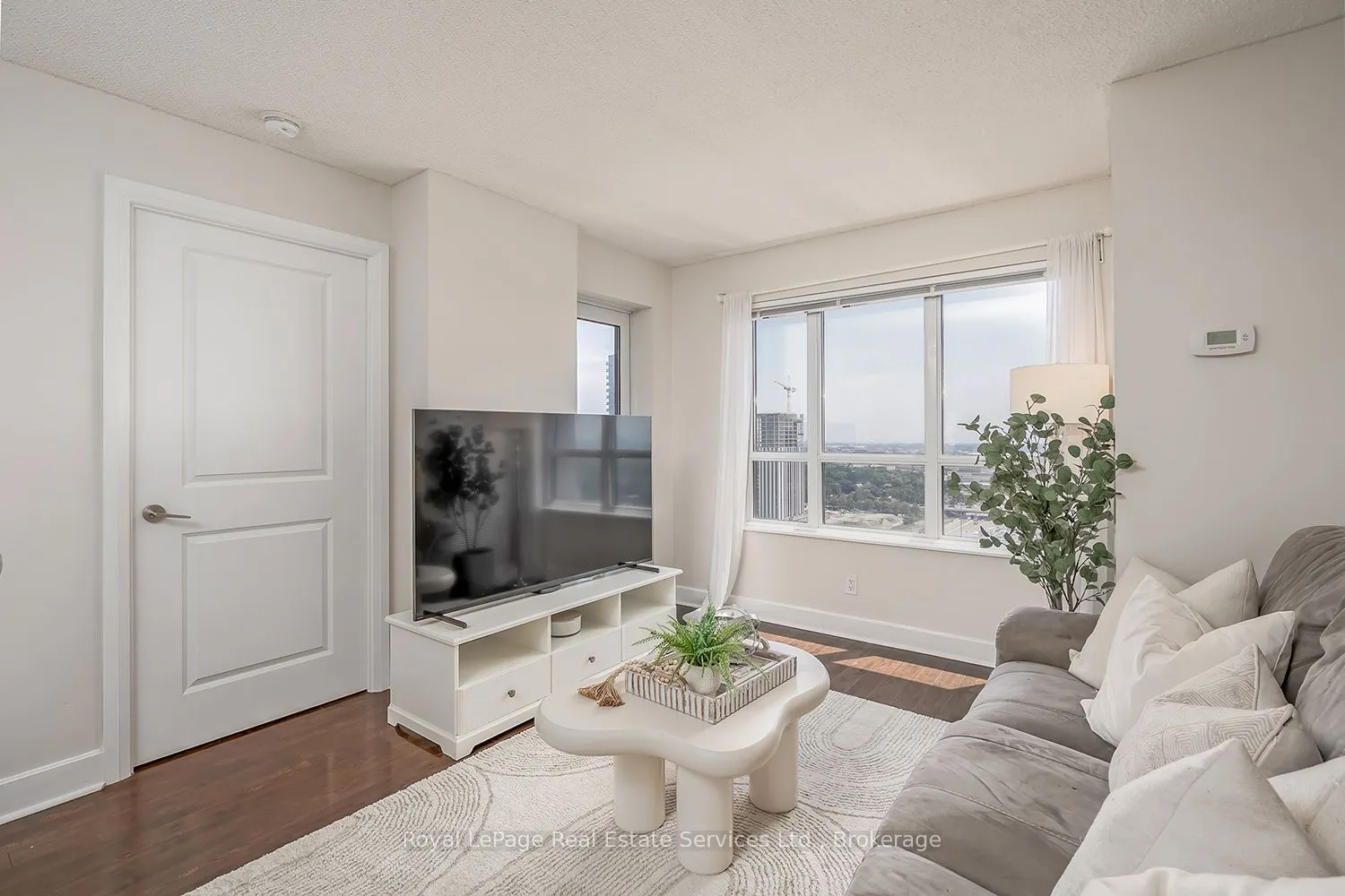 2 Eva Road, #2027