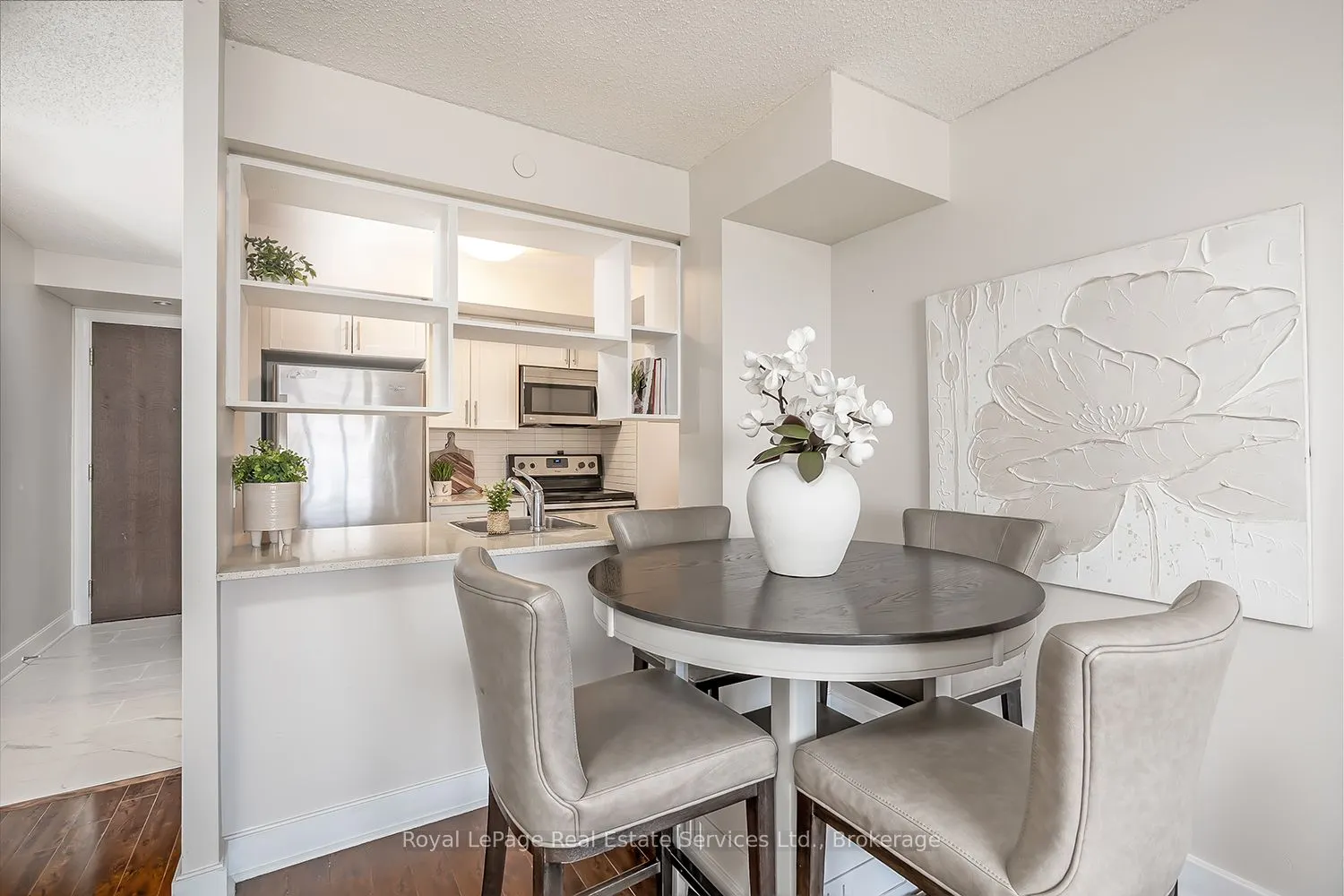 2 Eva Road, #2027