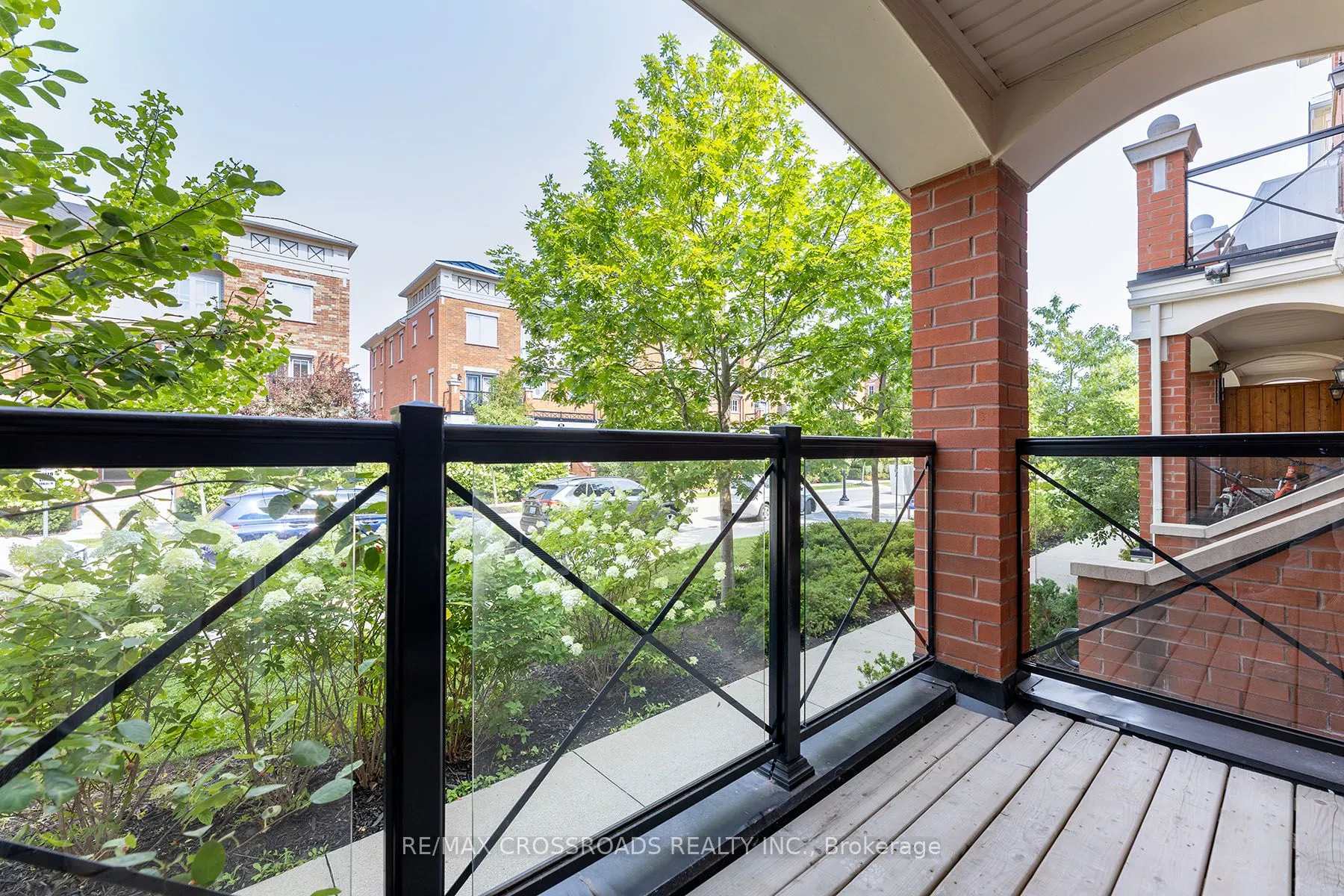 2492 Post Road, #7