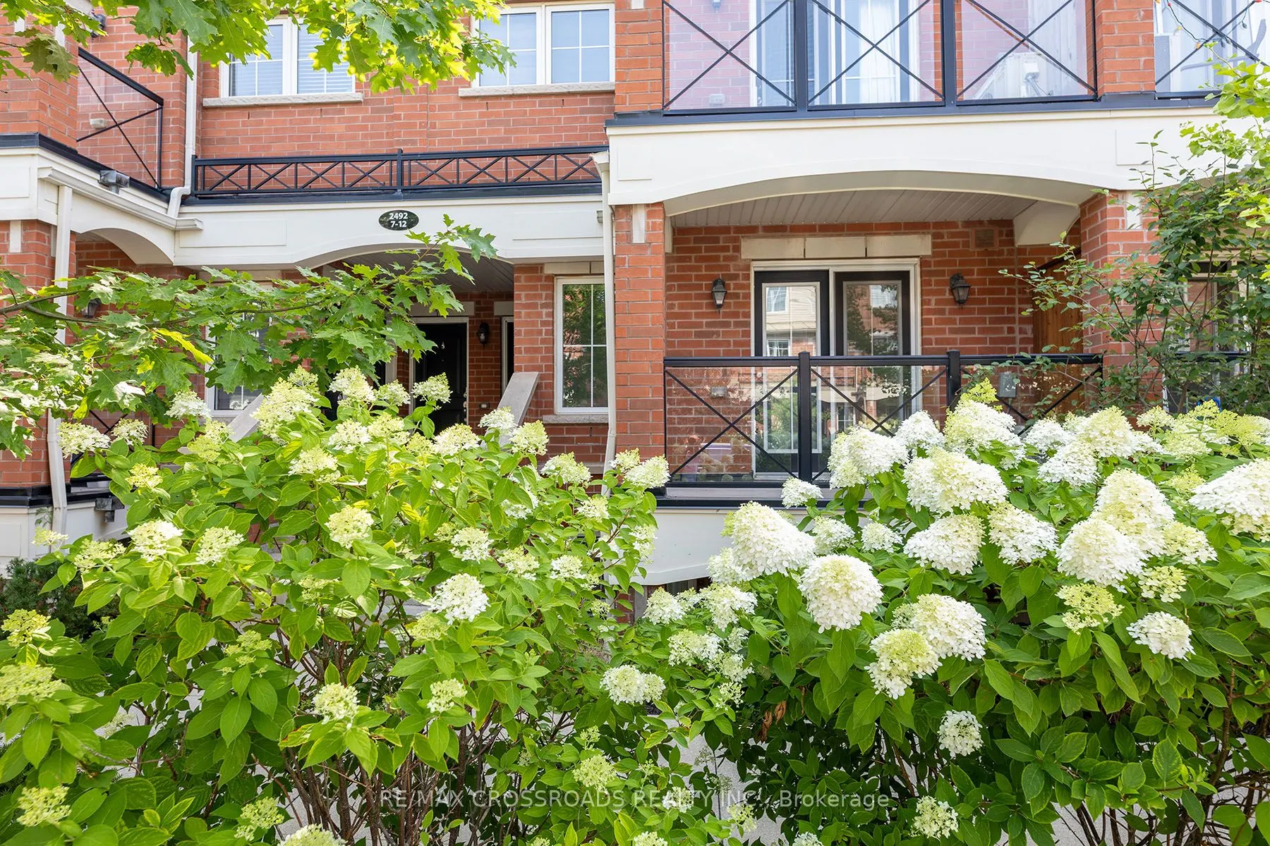 2492 Post Road, #7