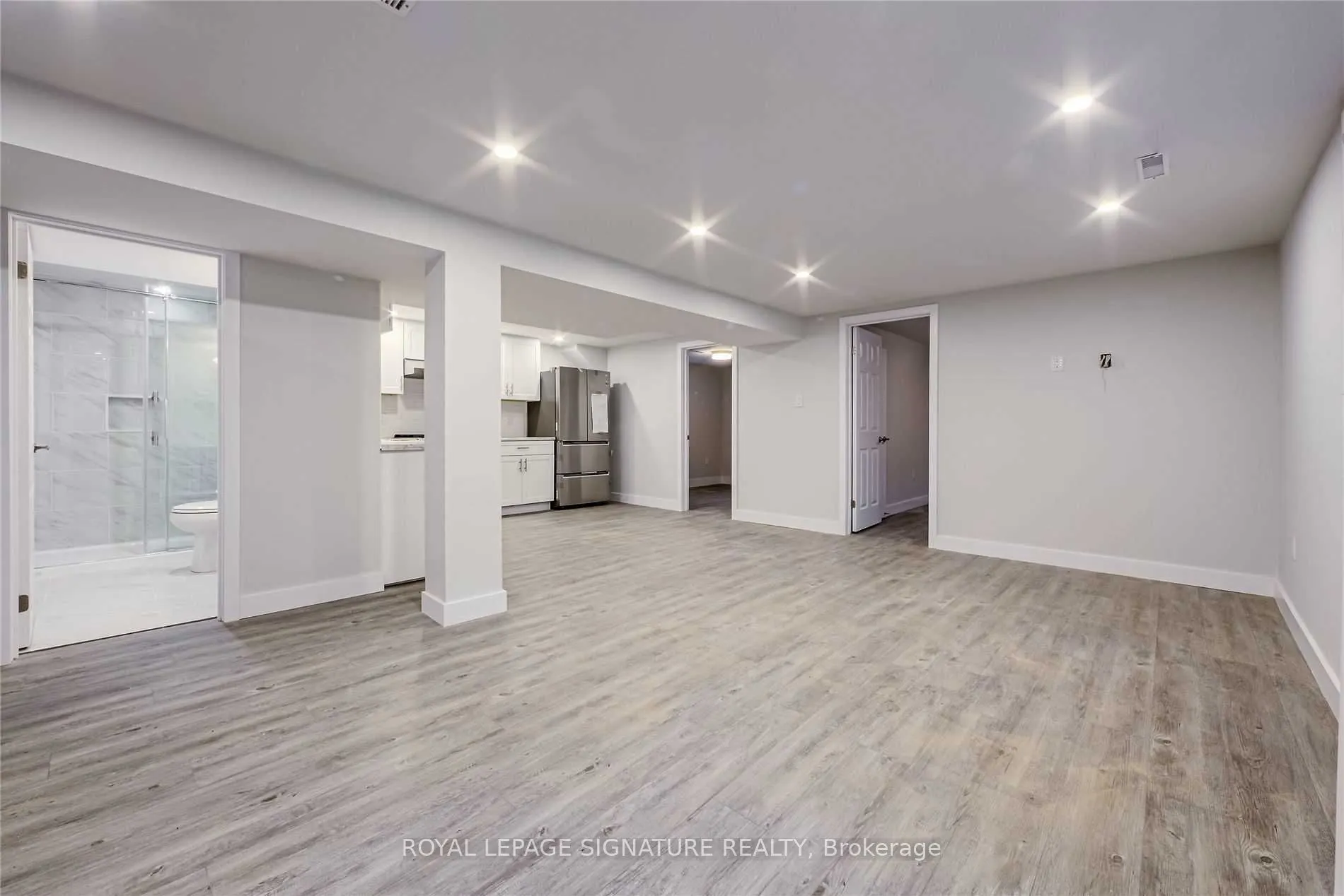 1205 Gainsborough Drive, #Lower