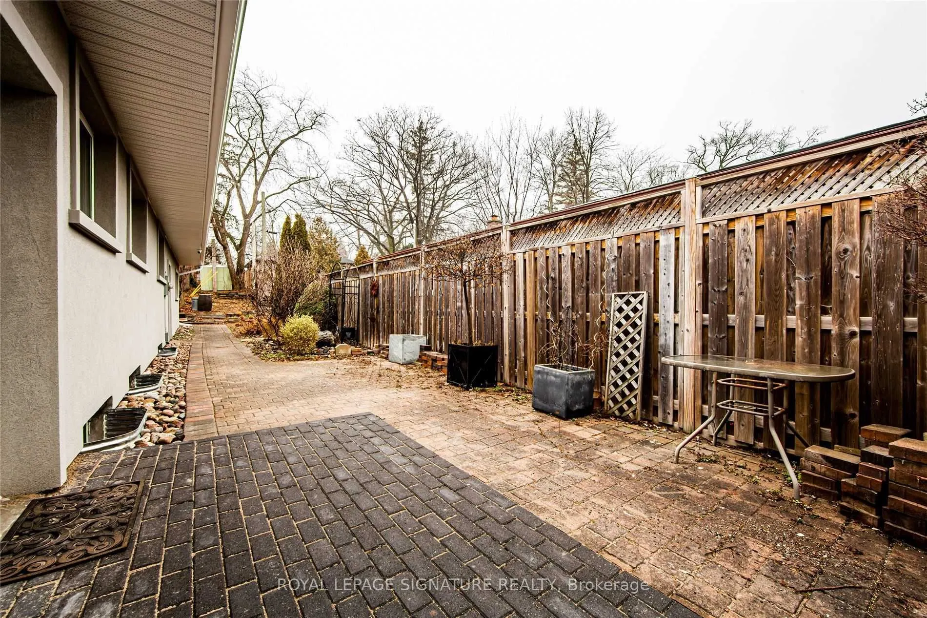 1205 Gainsborough Drive, #Lower
