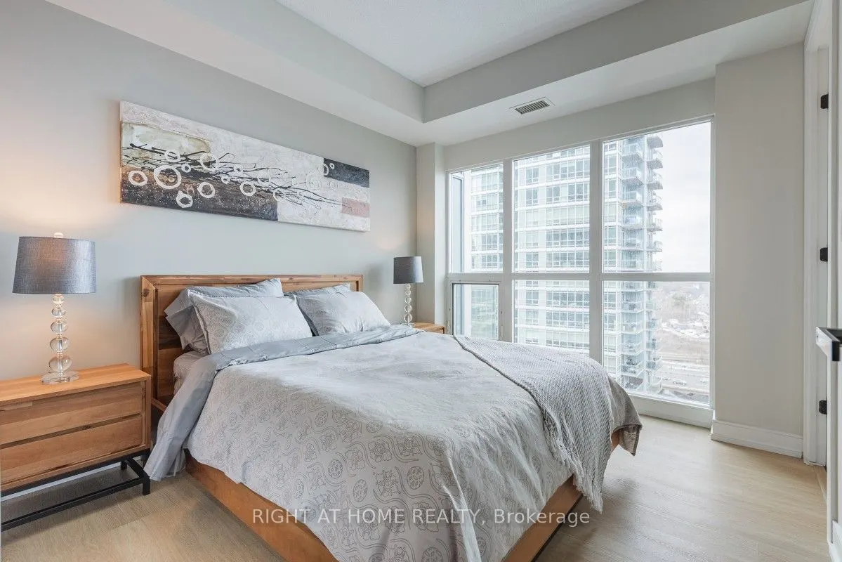 165 Legion Road N, #1524