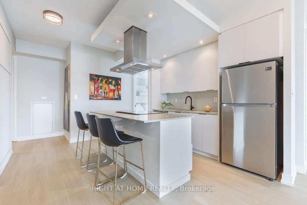 165 Legion Road N, #1524