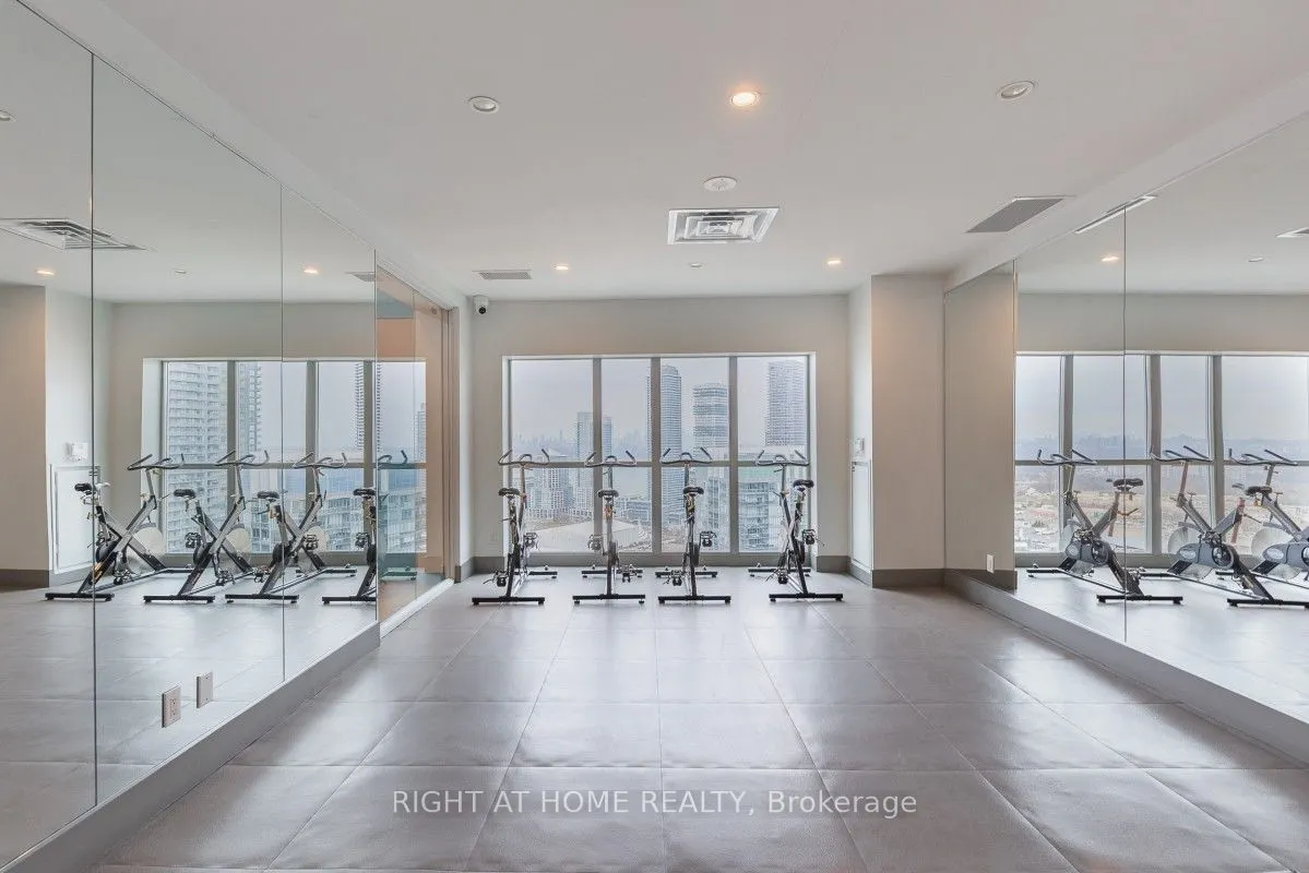 165 Legion Road N, #1524