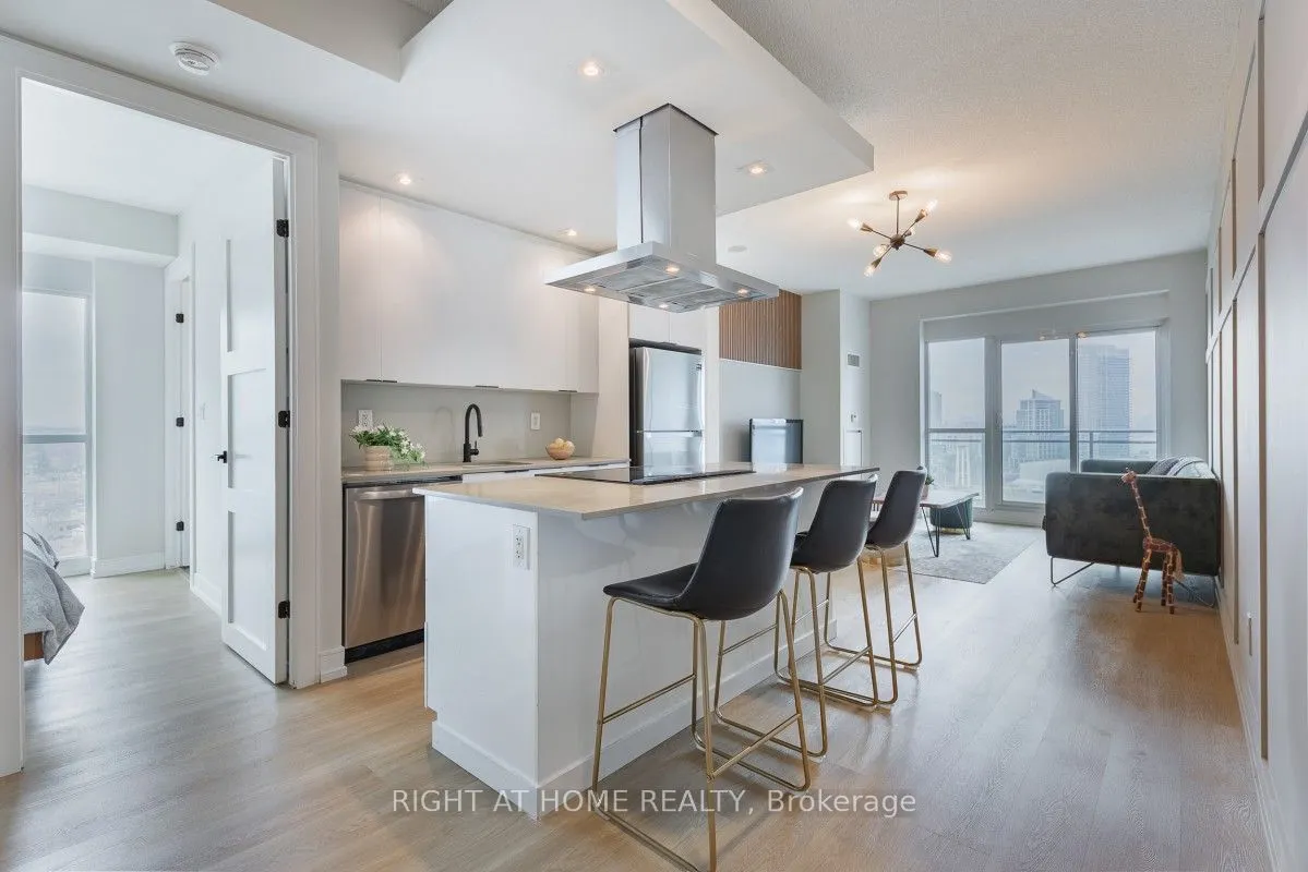 165 Legion Road N, #1524