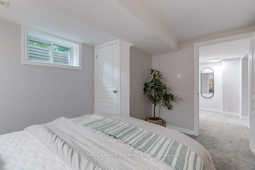 380 ABBOTT Road
