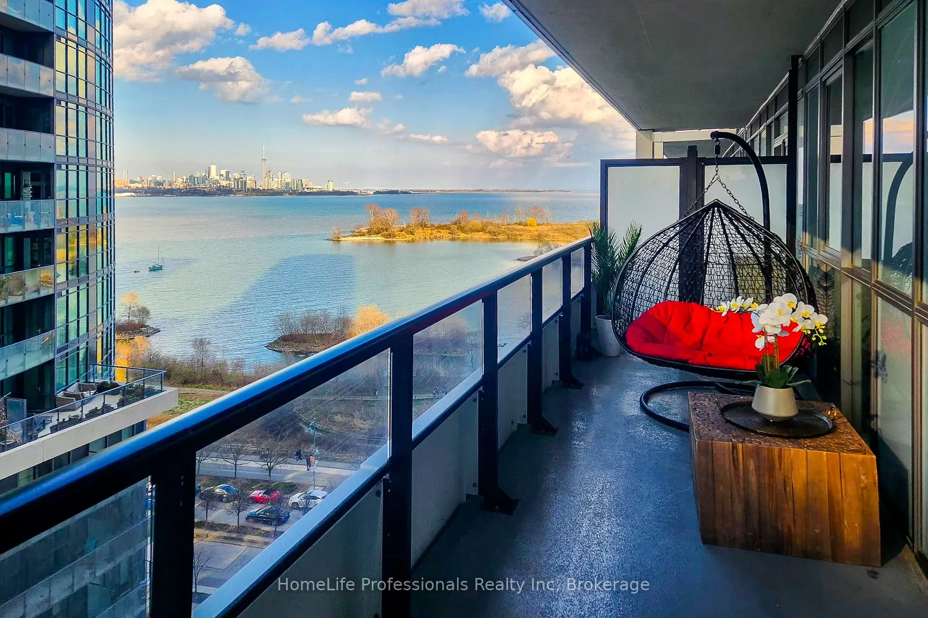 65 Annie Craig Drive, #1006