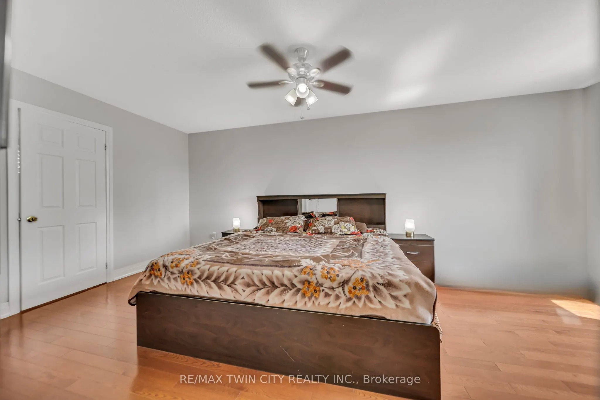 562 Orange Walk Crescent