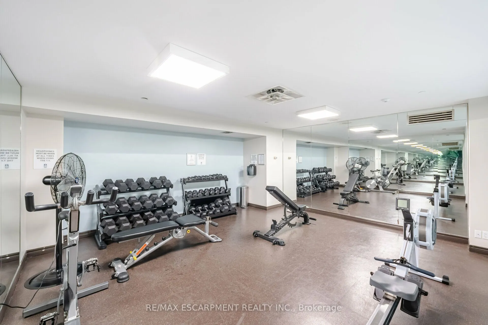 2285 Lake Shore Boulevard W, #207