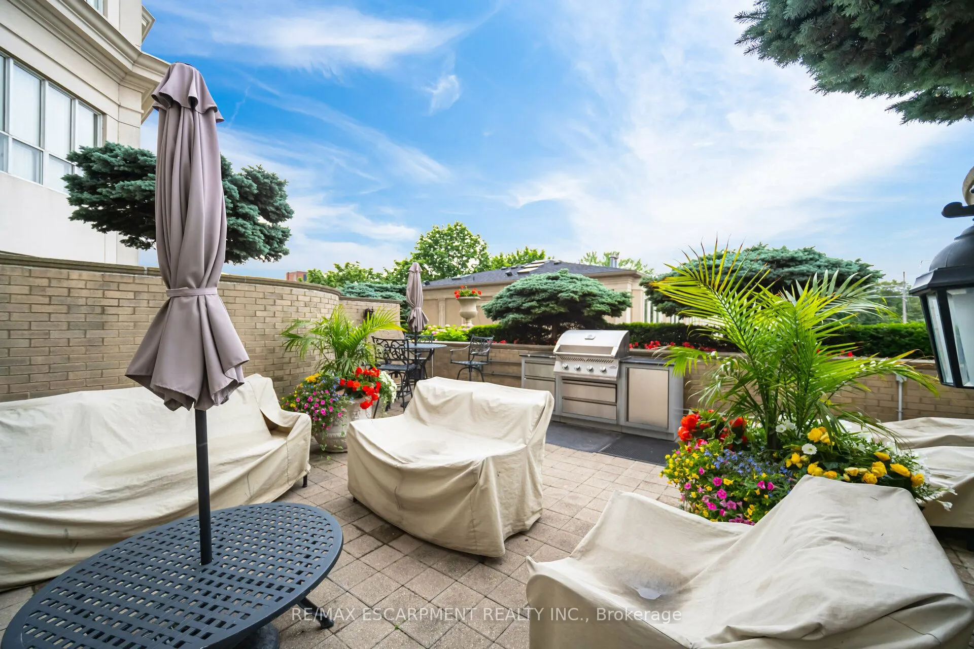 2285 Lake Shore Boulevard W, #207