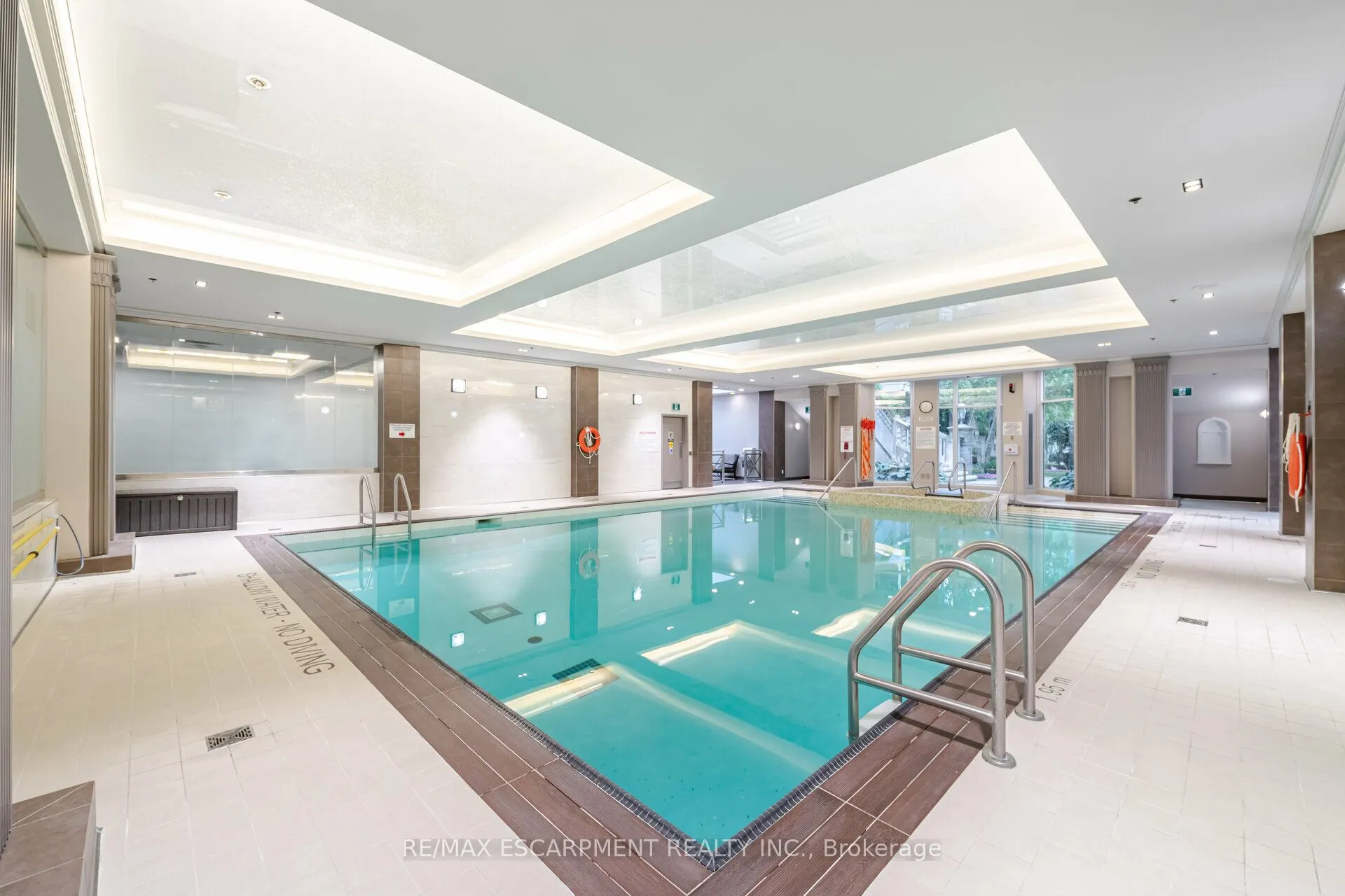2285 Lake Shore Boulevard W, #207