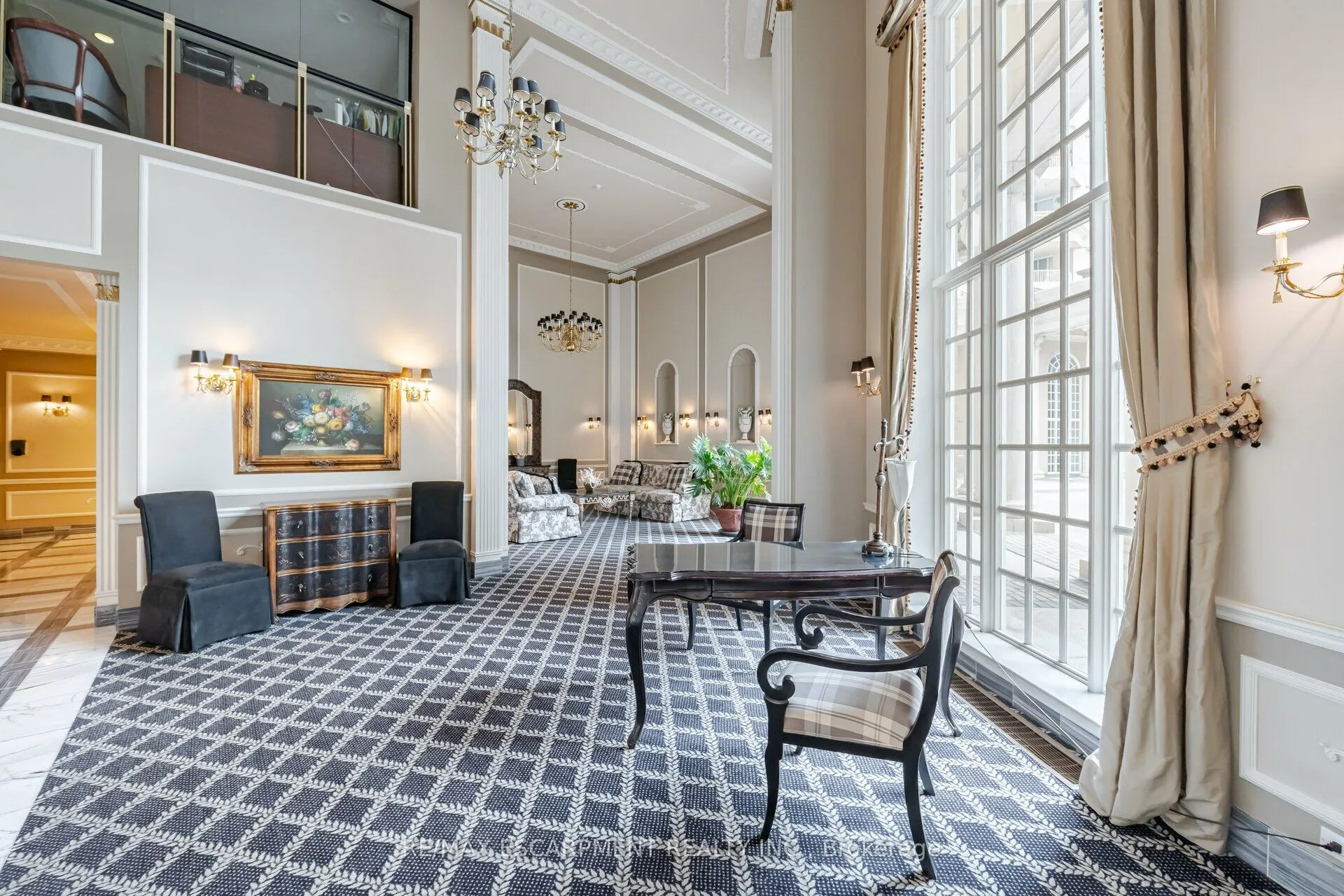 2285 Lake Shore Boulevard W, #207