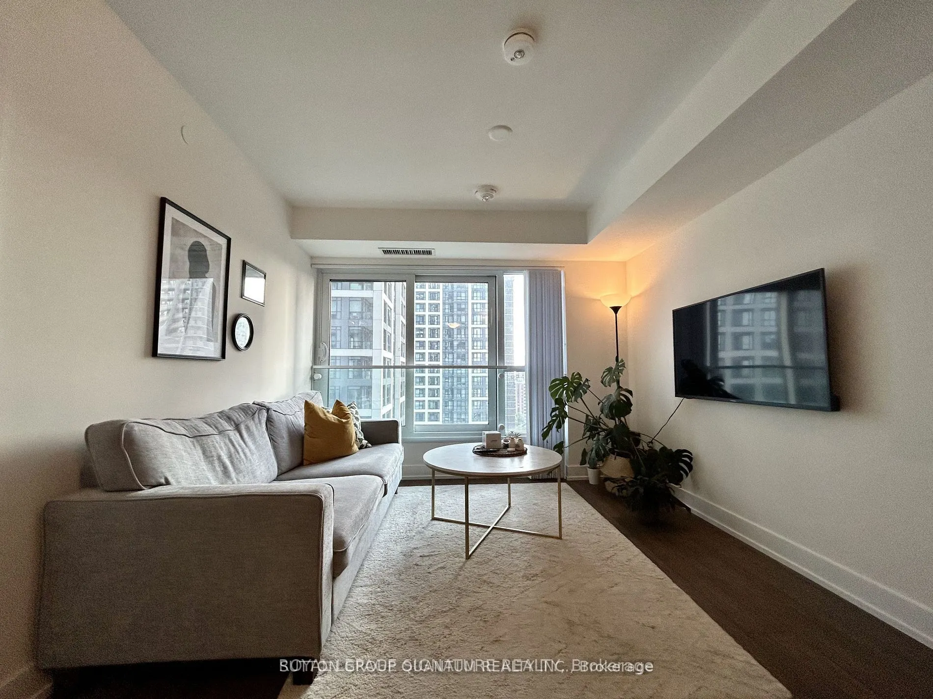 5 Mabelle Avenue, #1532
