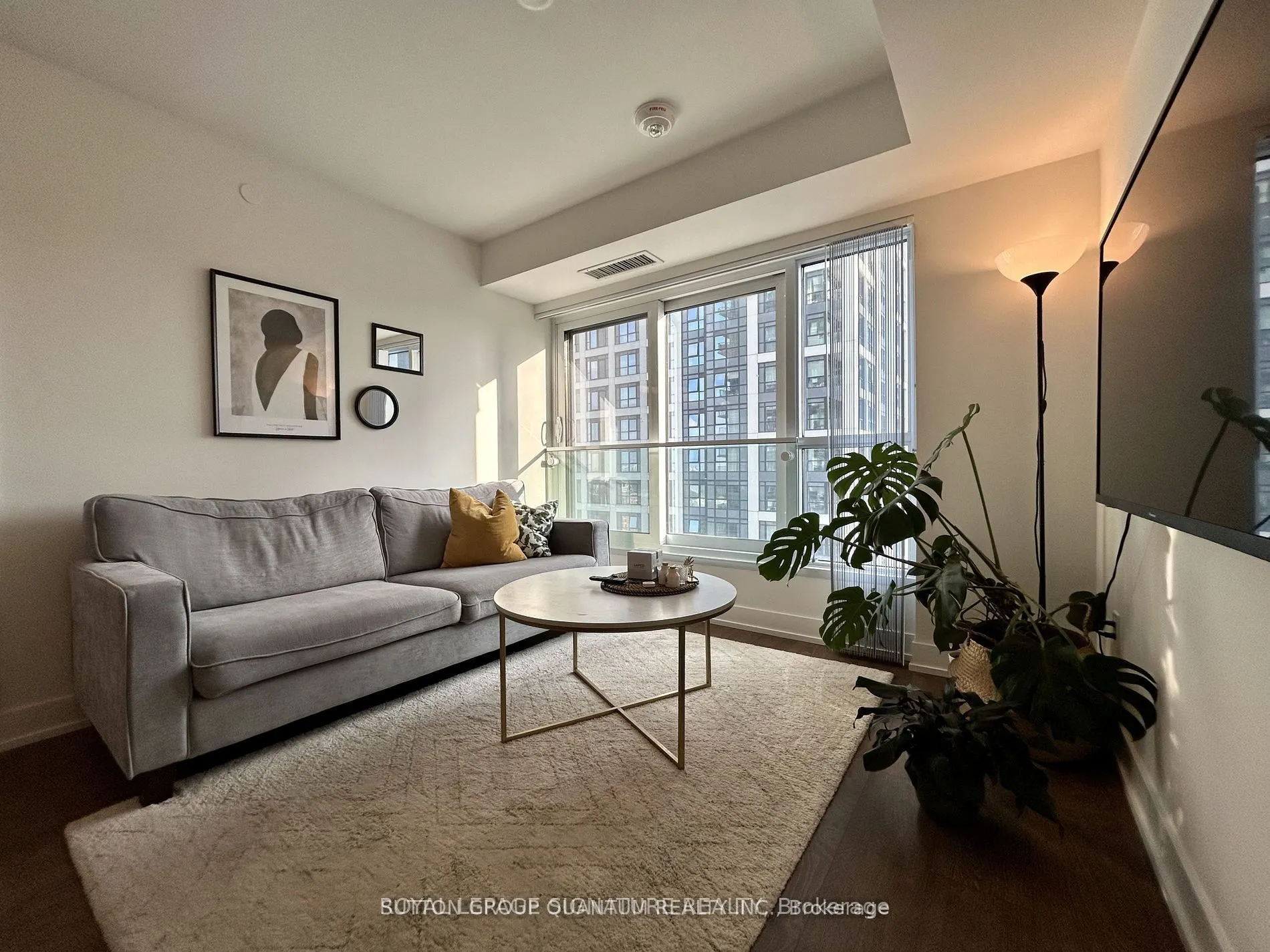 5 Mabelle Avenue, #1532