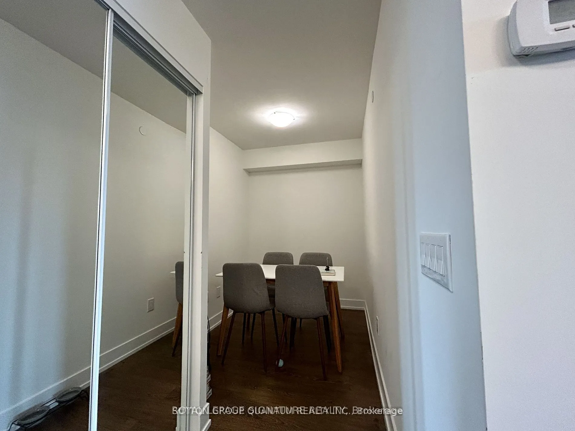 5 Mabelle Avenue, #1532