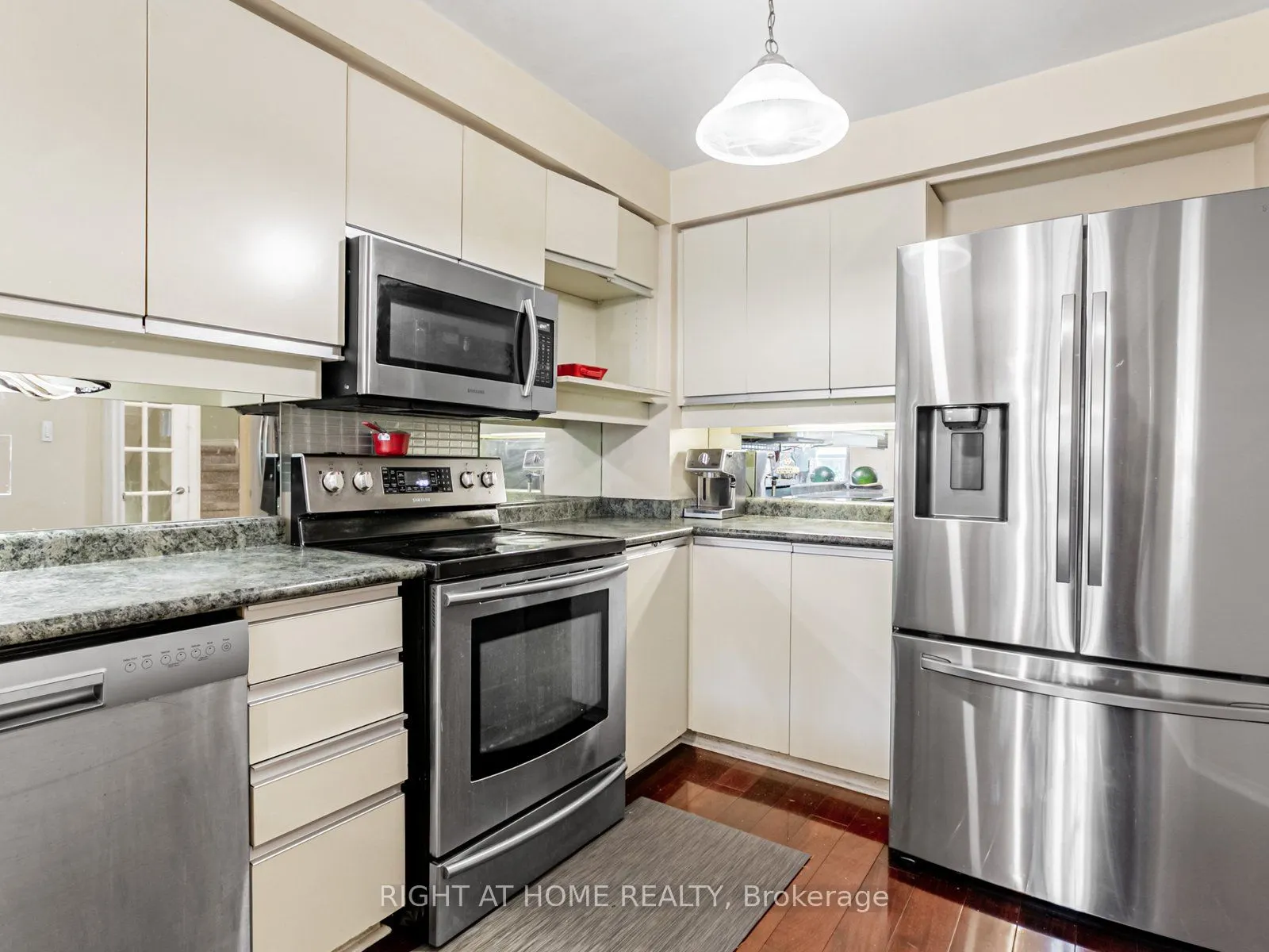 2275 Credit Valley Road, #115