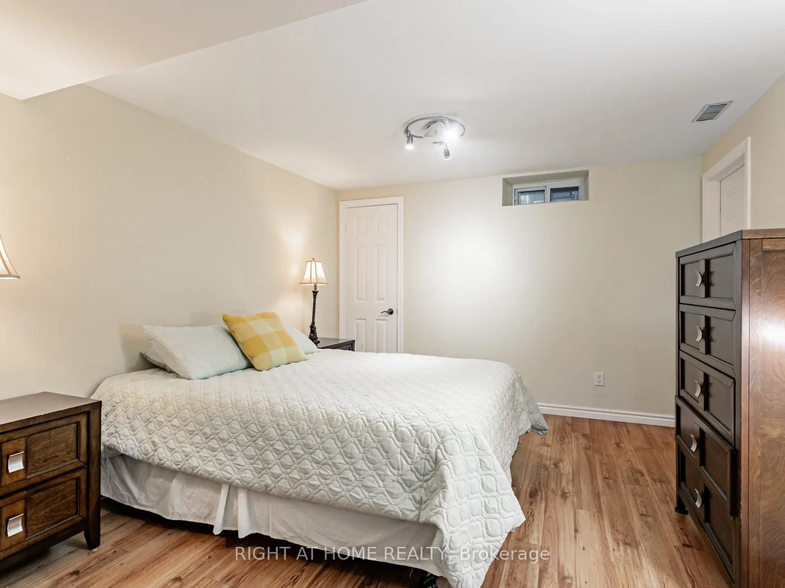 2275 Credit Valley Road, #115