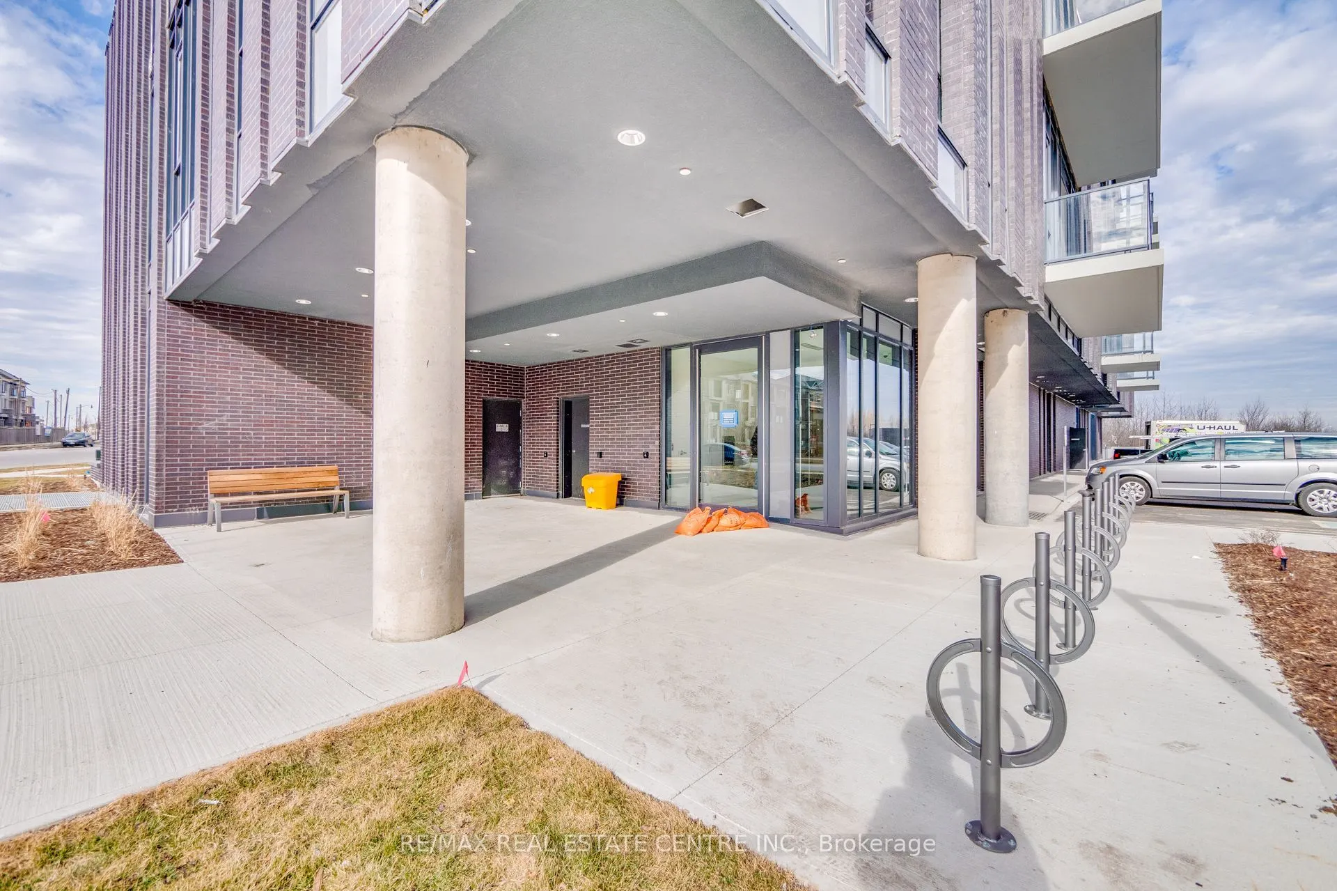 225 Veterans Drive, #1207
