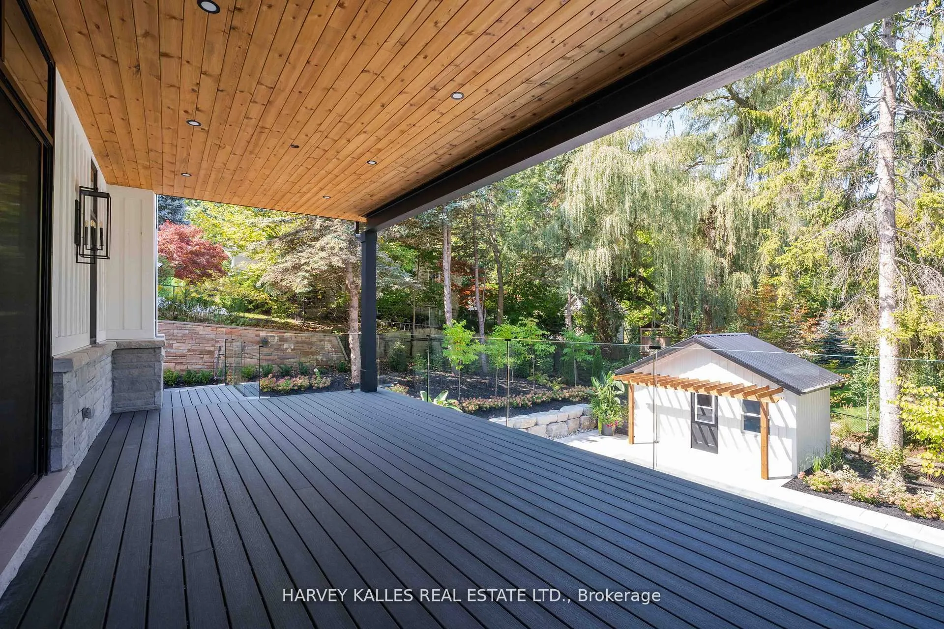 233 Lakewood Drive