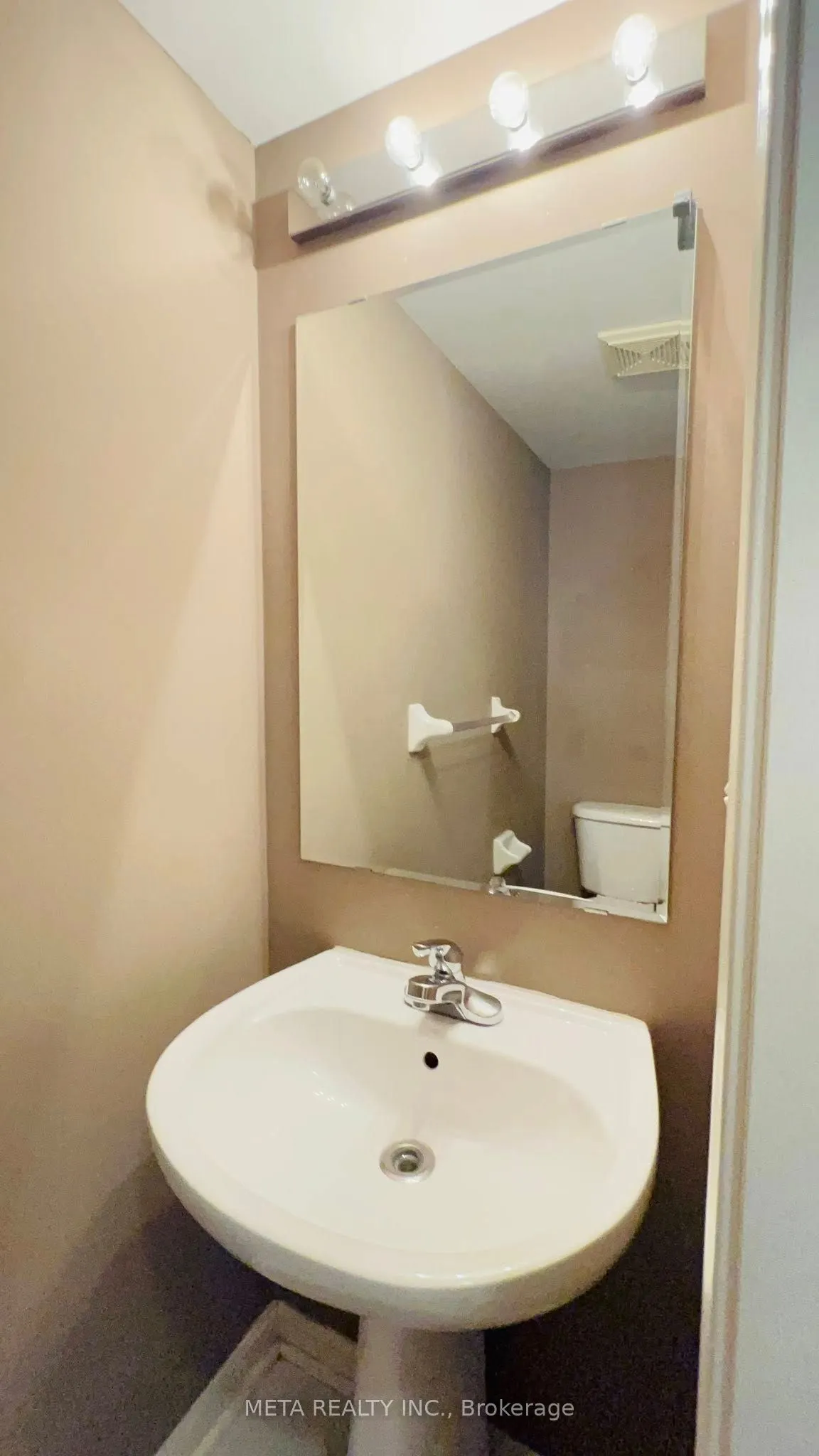 5980 Whitehorn Avenue, #156
