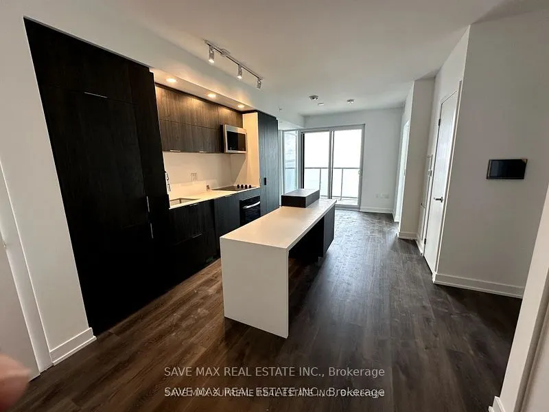 370 Martha Street, #1406