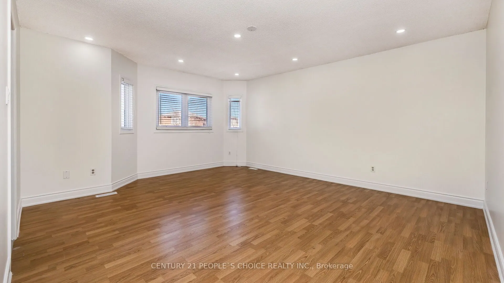 3464 Nutcracker Drive