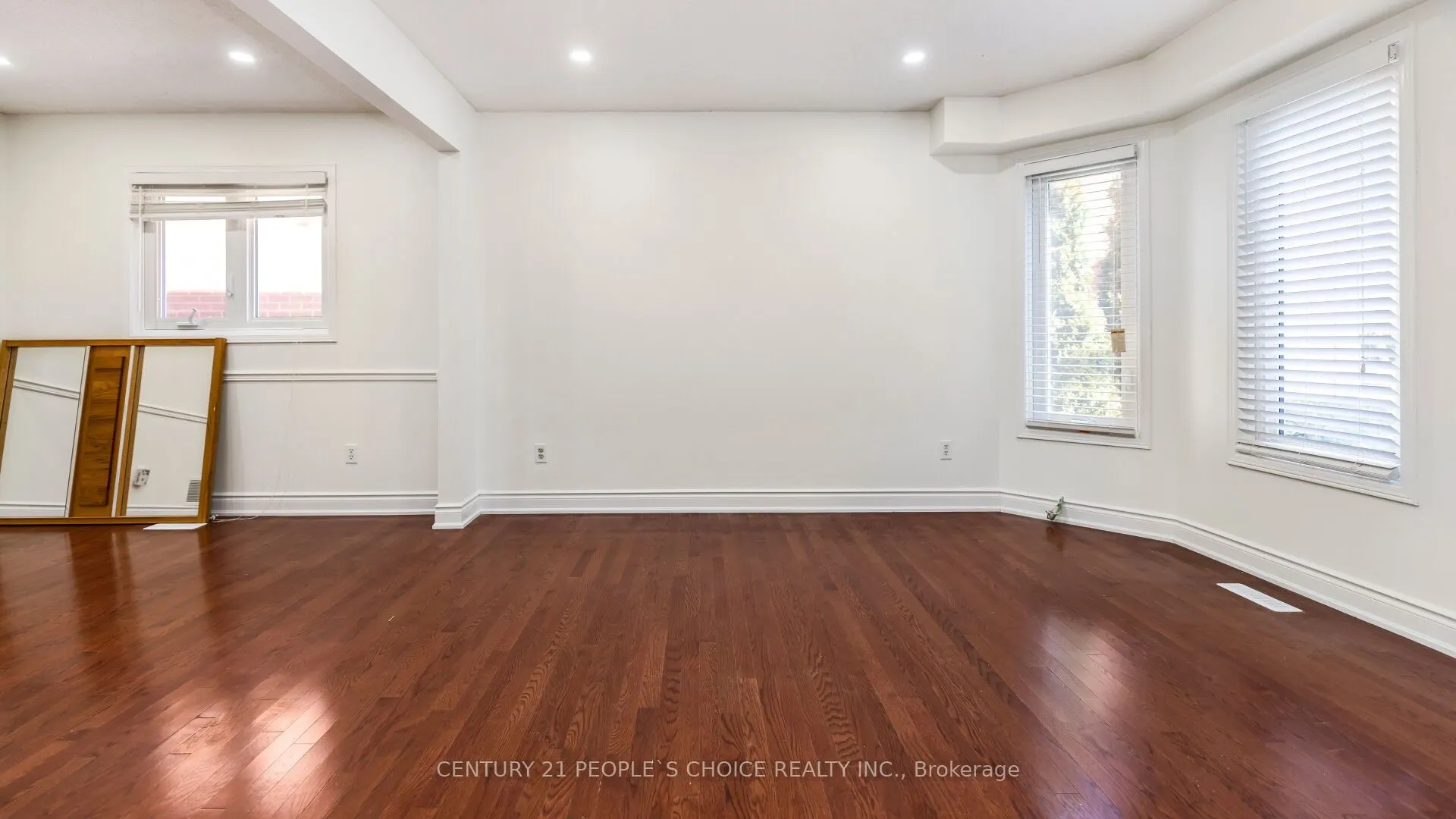 3464 Nutcracker Drive