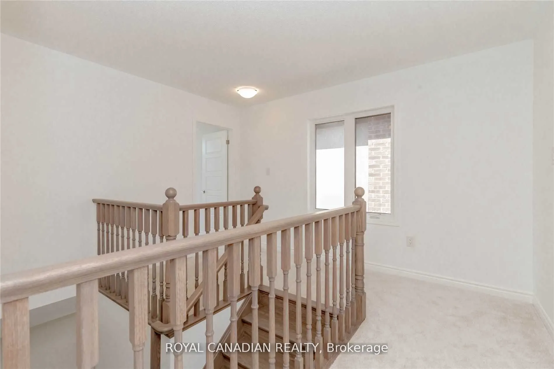 1355 Lobelia Crescent