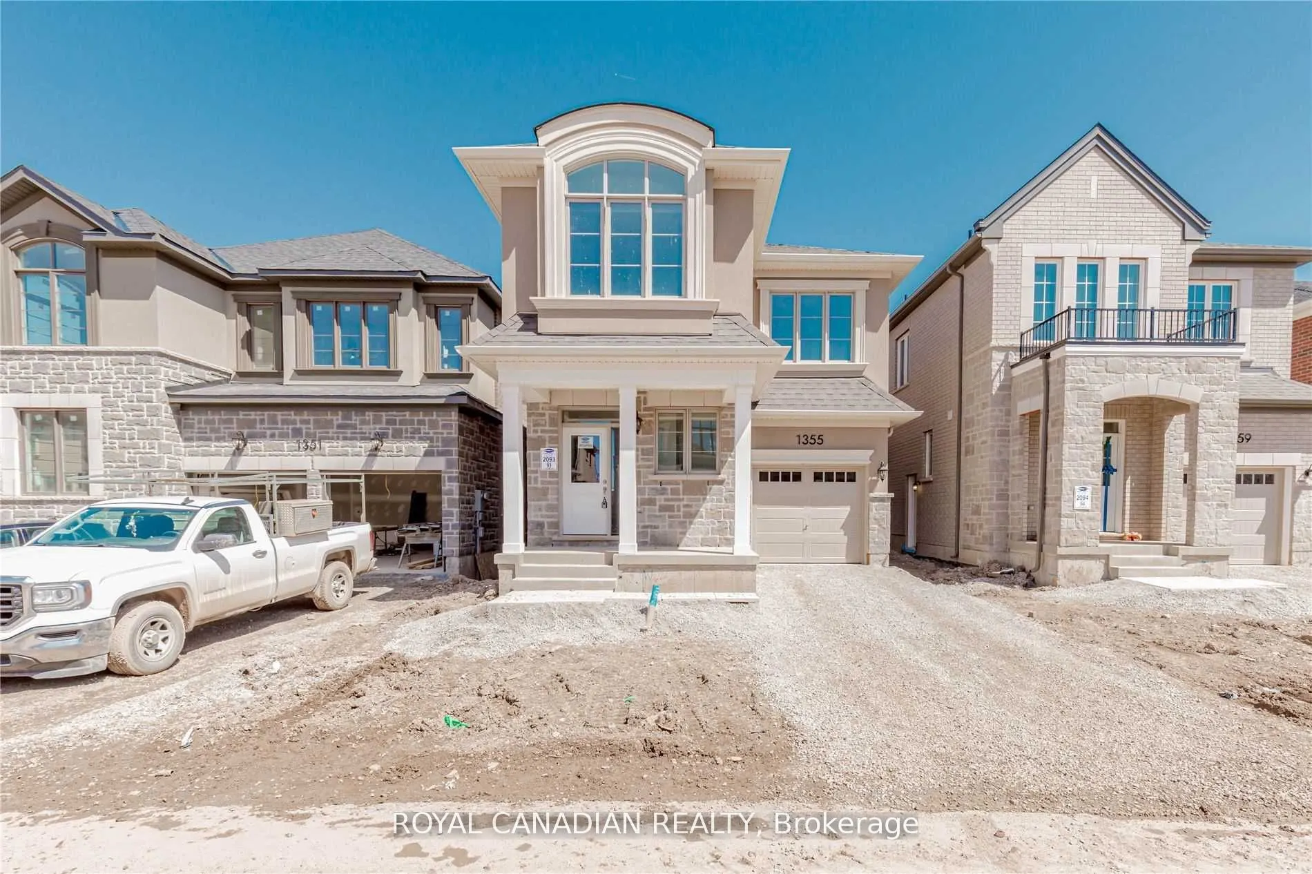 1355 Lobelia Crescent