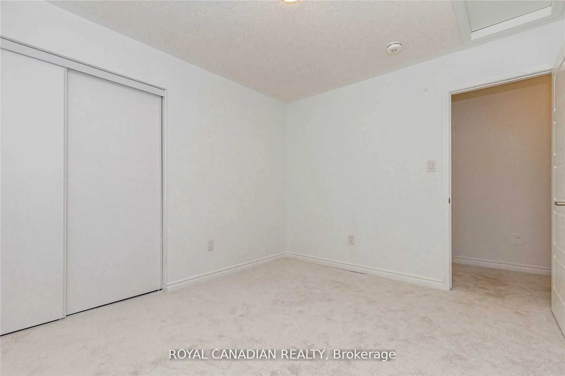 1355 Lobelia Crescent