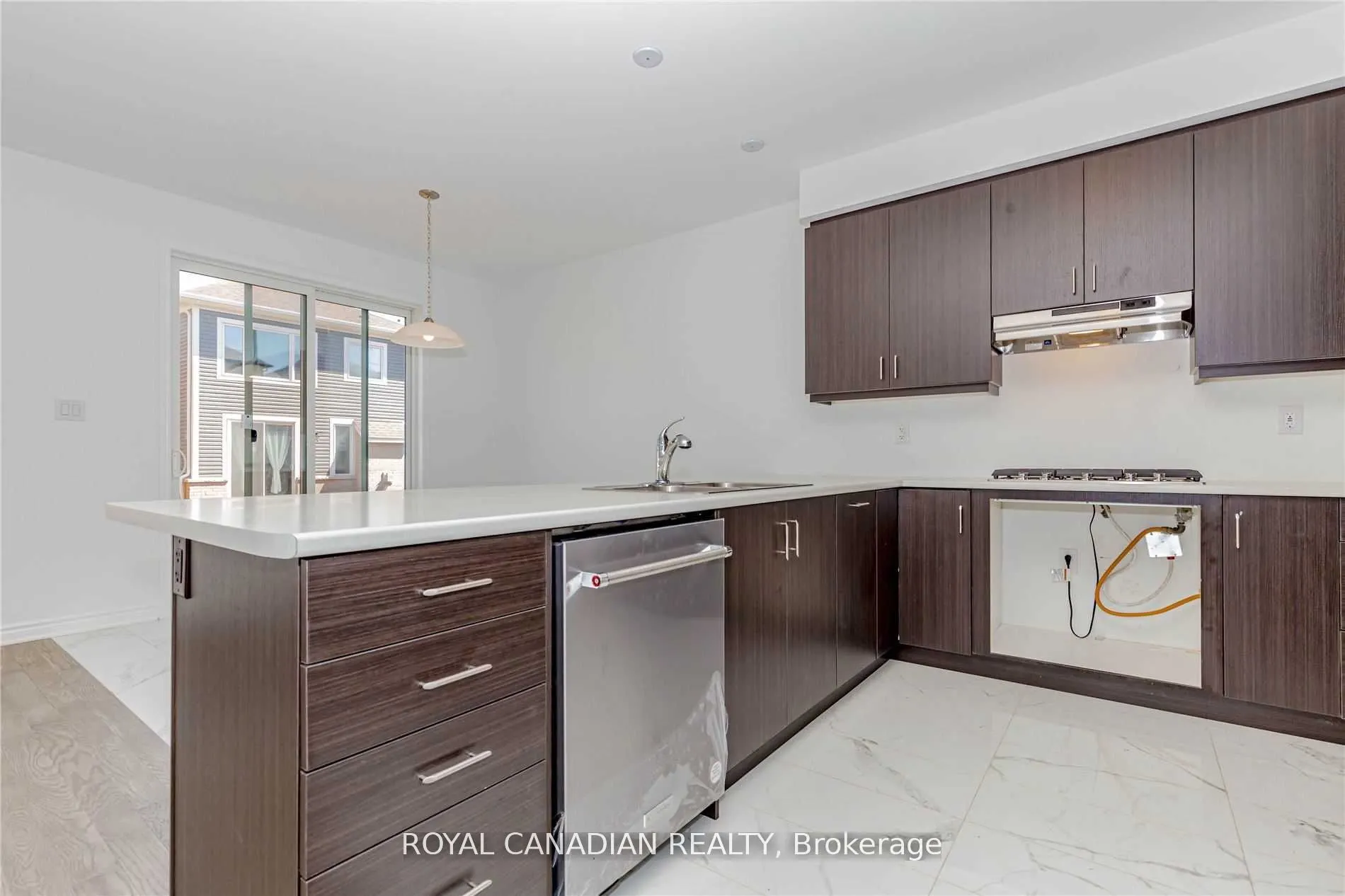 1355 Lobelia Crescent