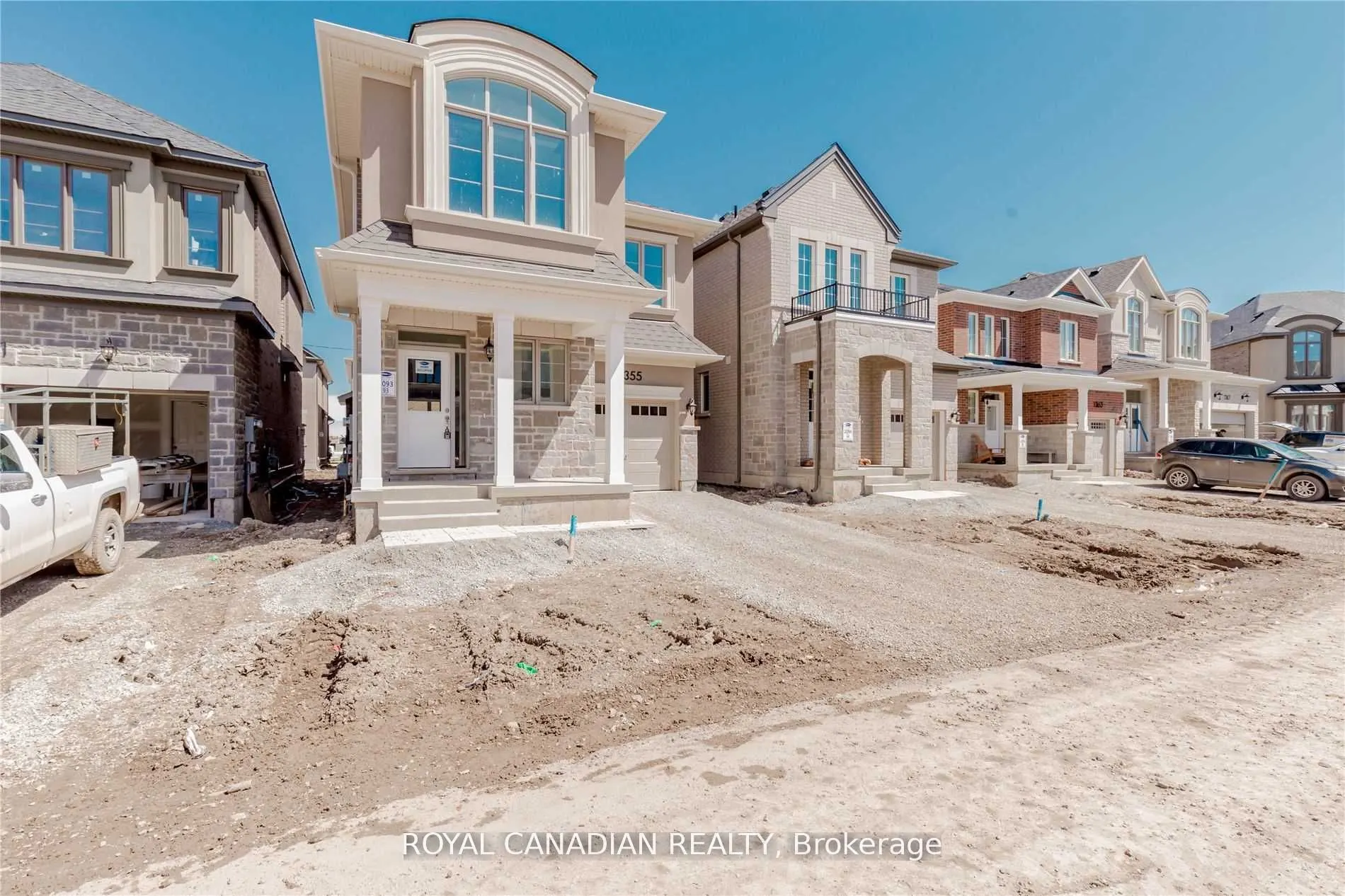 1355 Lobelia Crescent