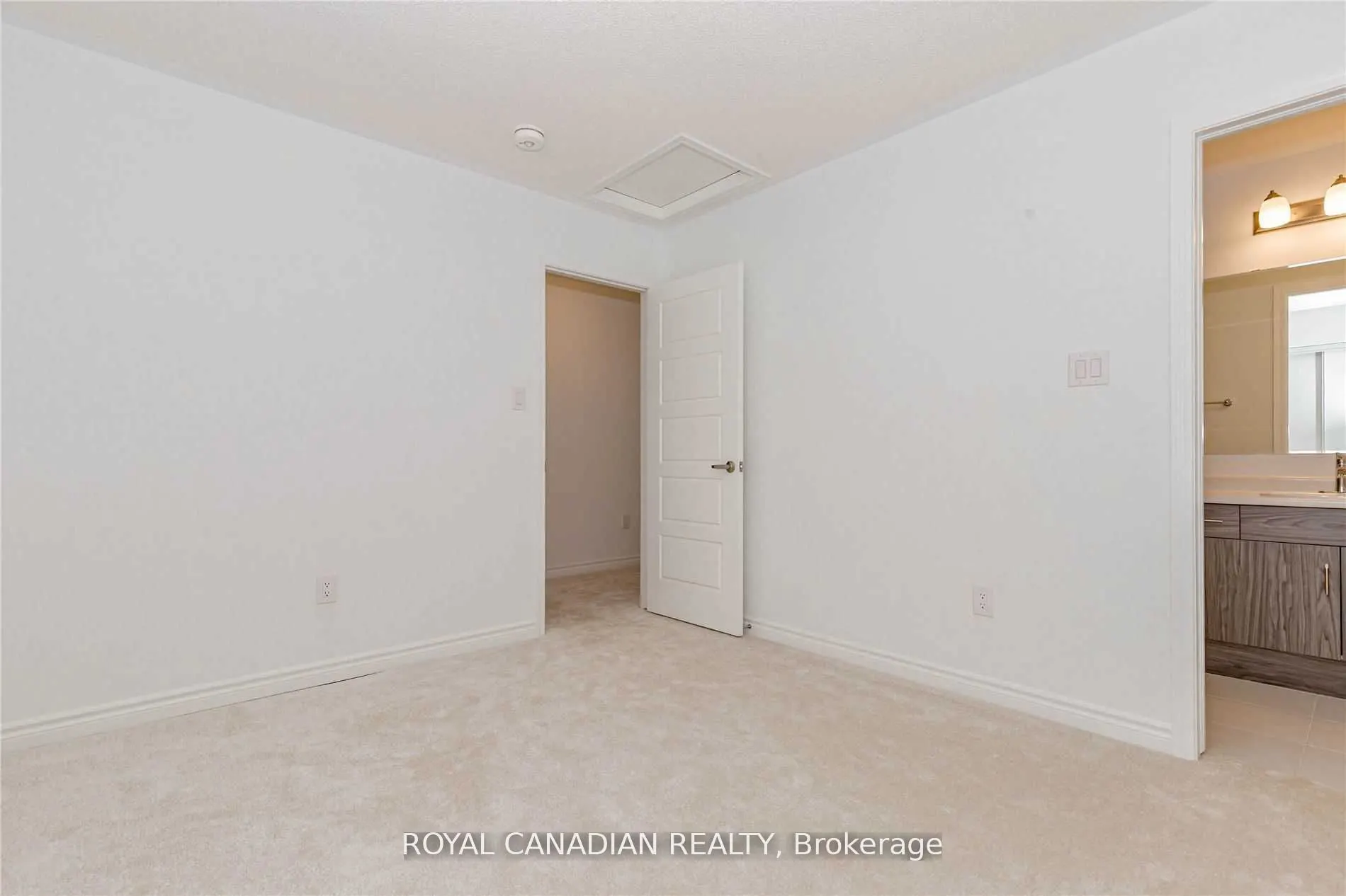 1355 Lobelia Crescent