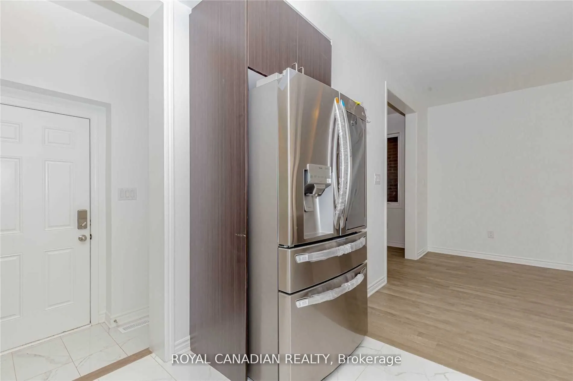 1355 Lobelia Crescent