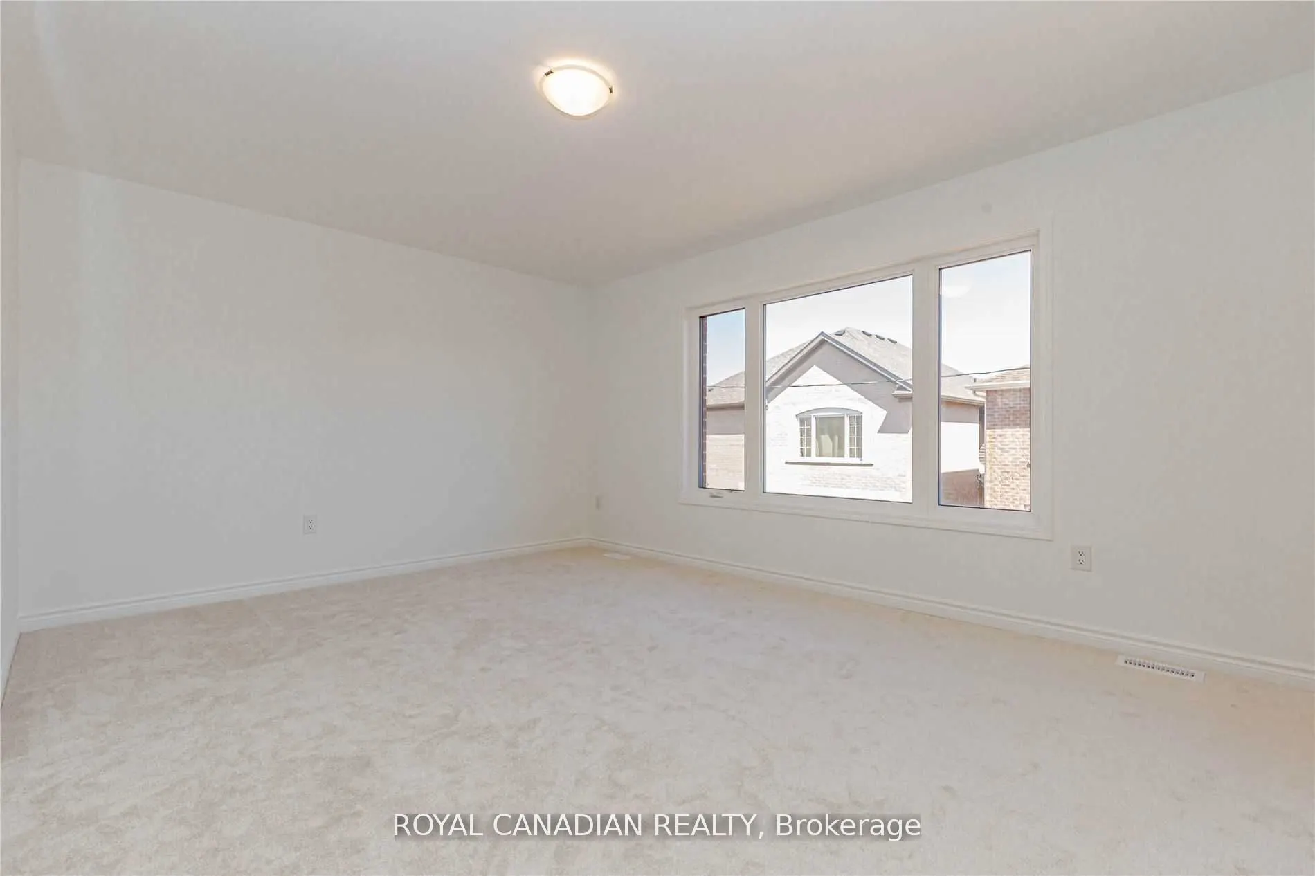 1355 Lobelia Crescent