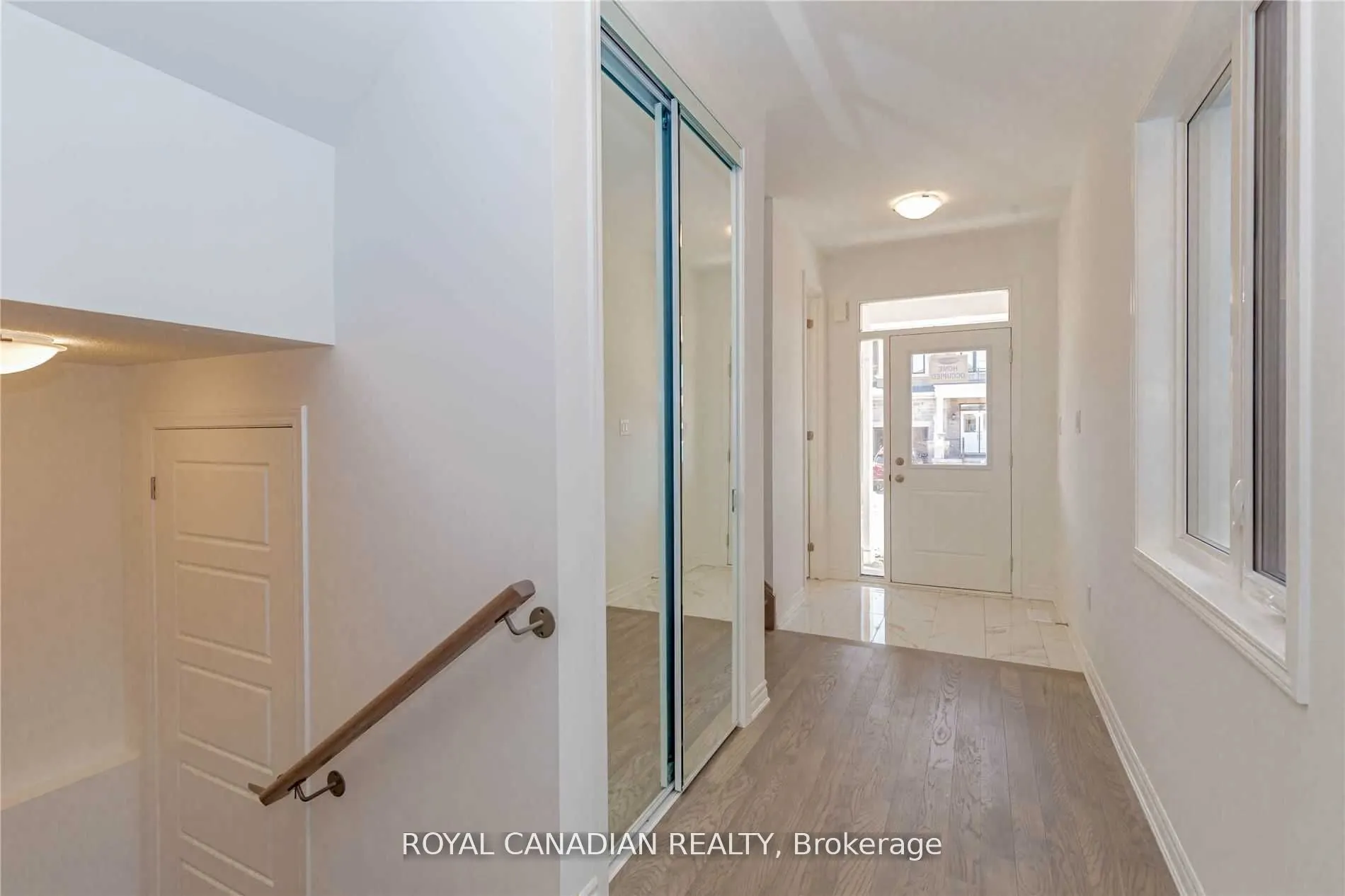 1355 Lobelia Crescent
