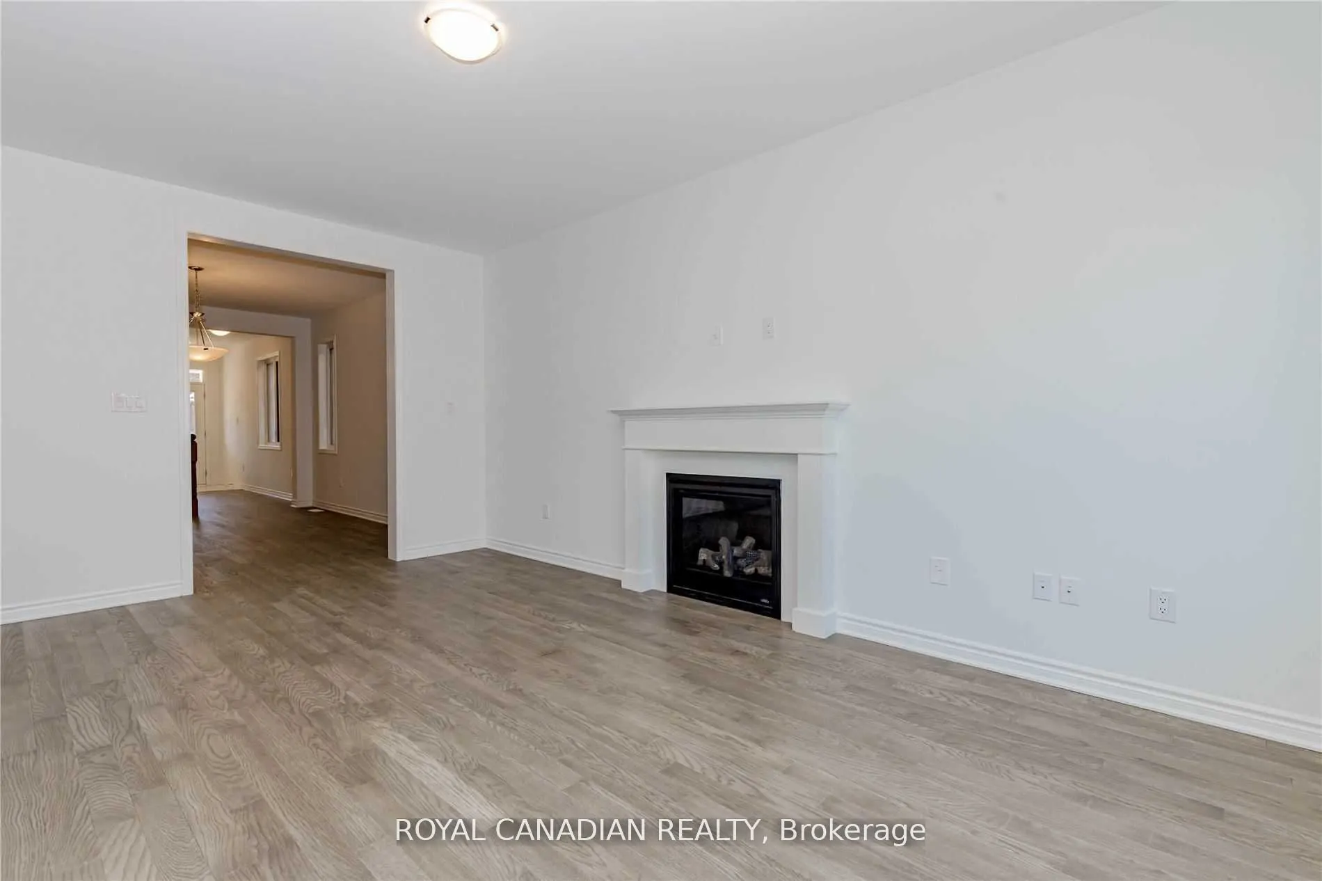1355 Lobelia Crescent