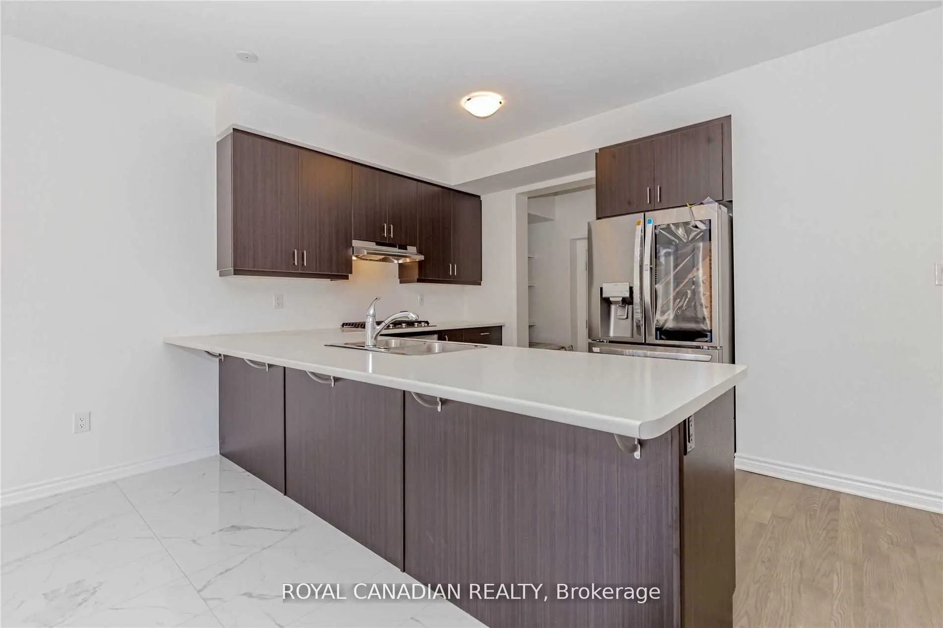 1355 Lobelia Crescent