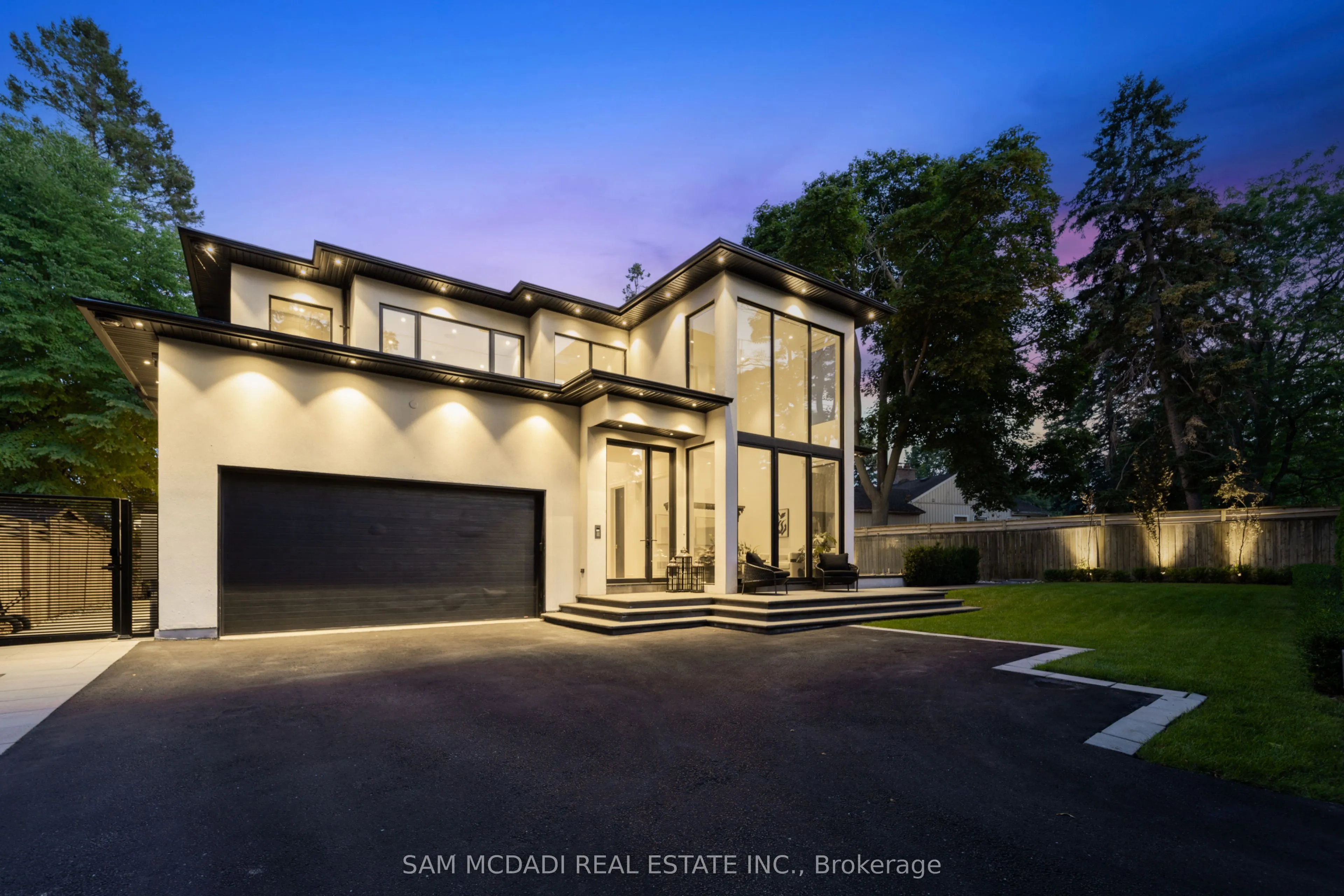 2488 Lakeshore Road E
