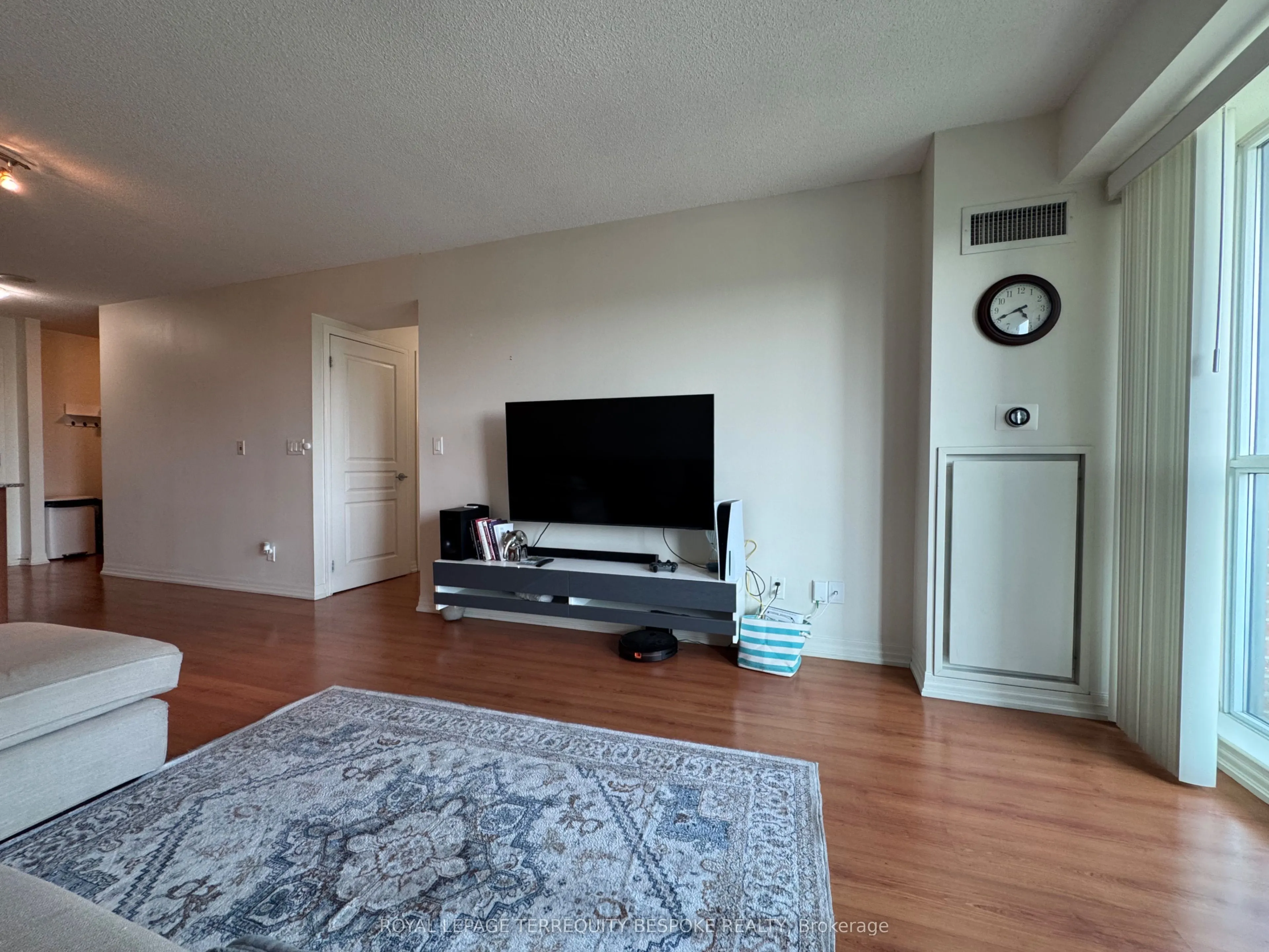 1403 Royal York Road, #614