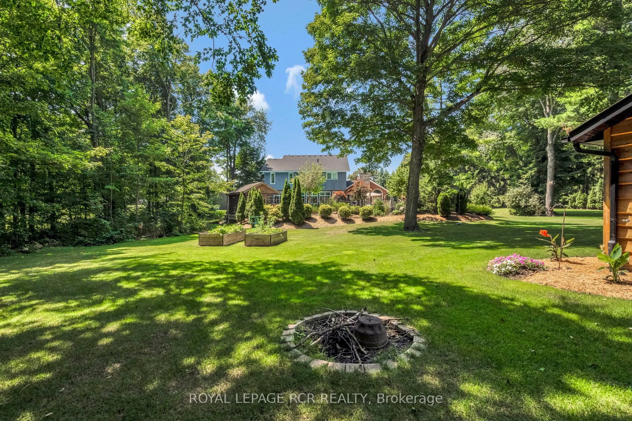 7 Rosehill Court