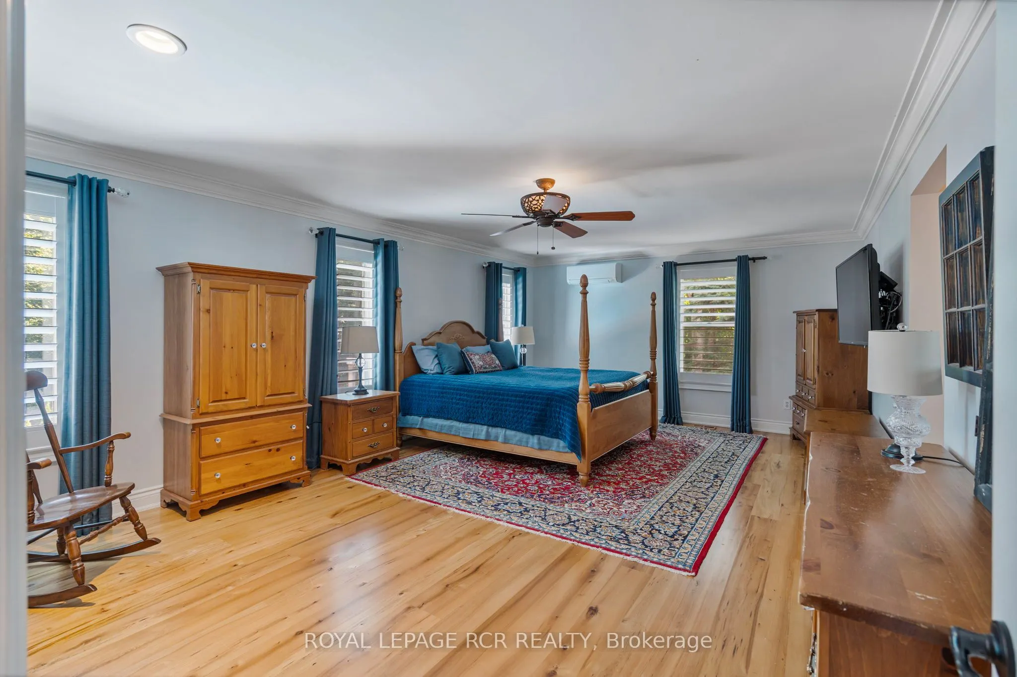 7 Rosehill Court