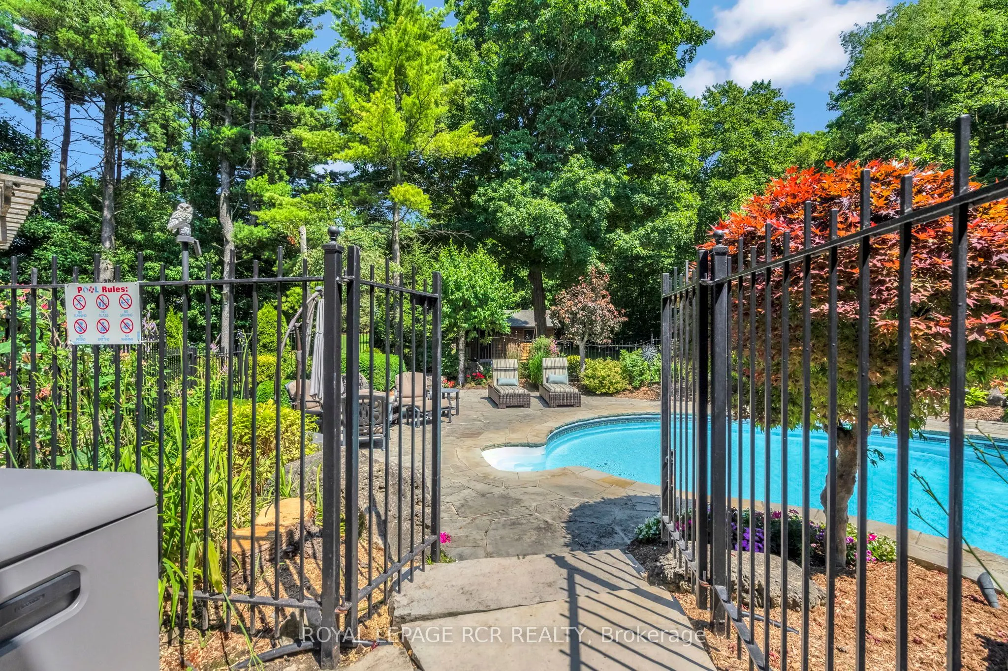 7 Rosehill Court