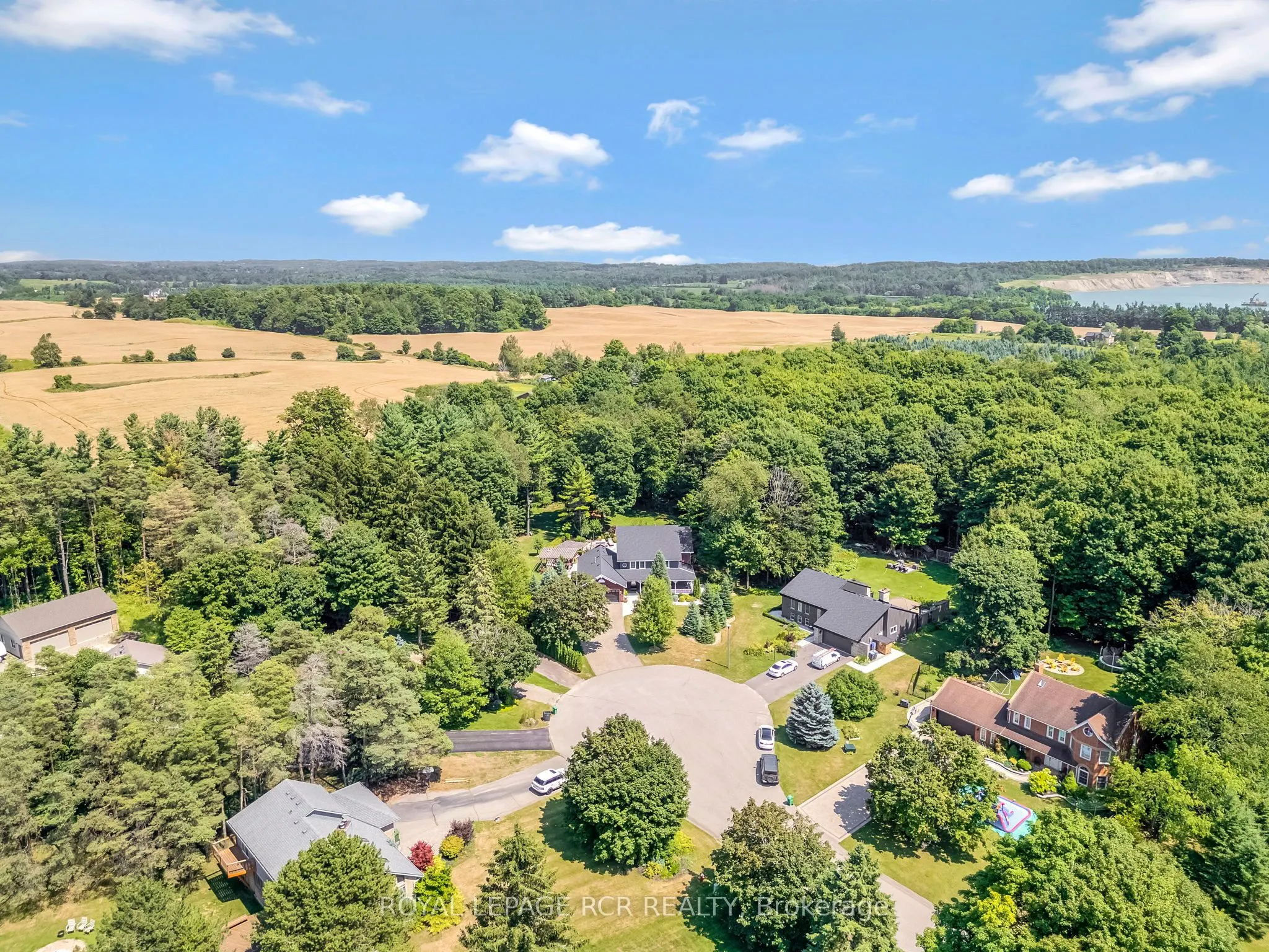 7 Rosehill Court